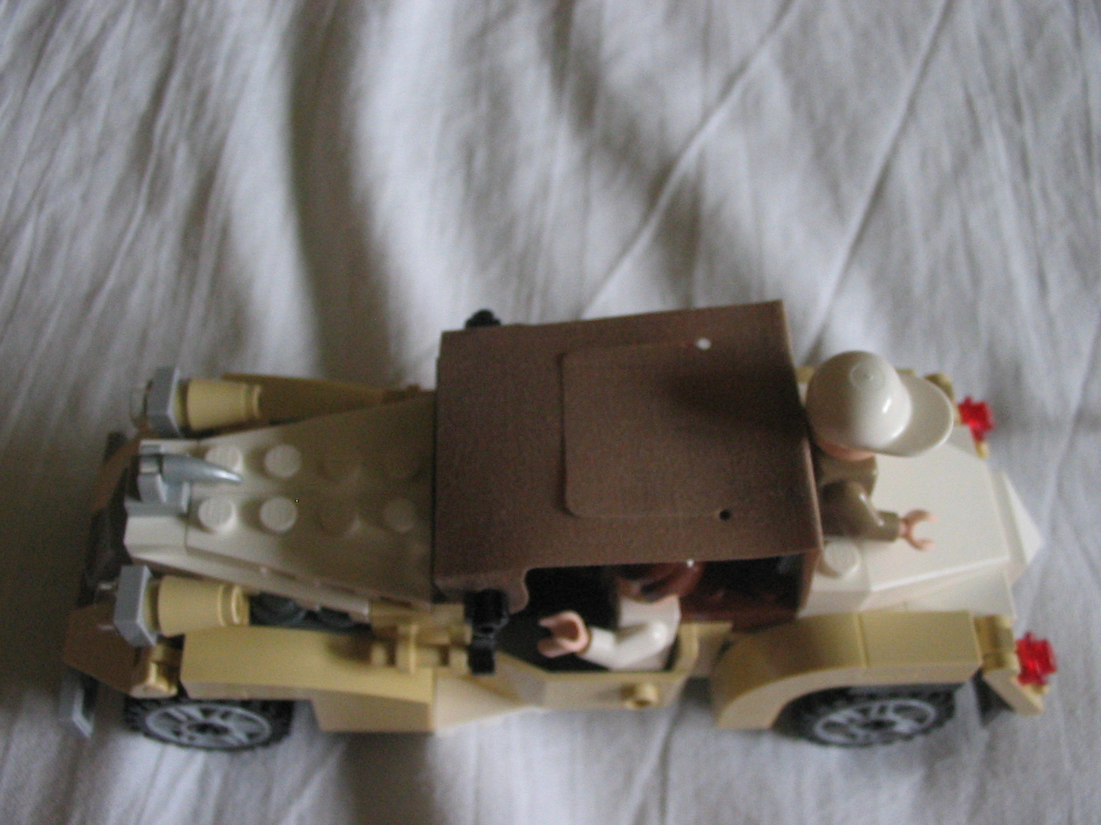 7682cartop2.jpg