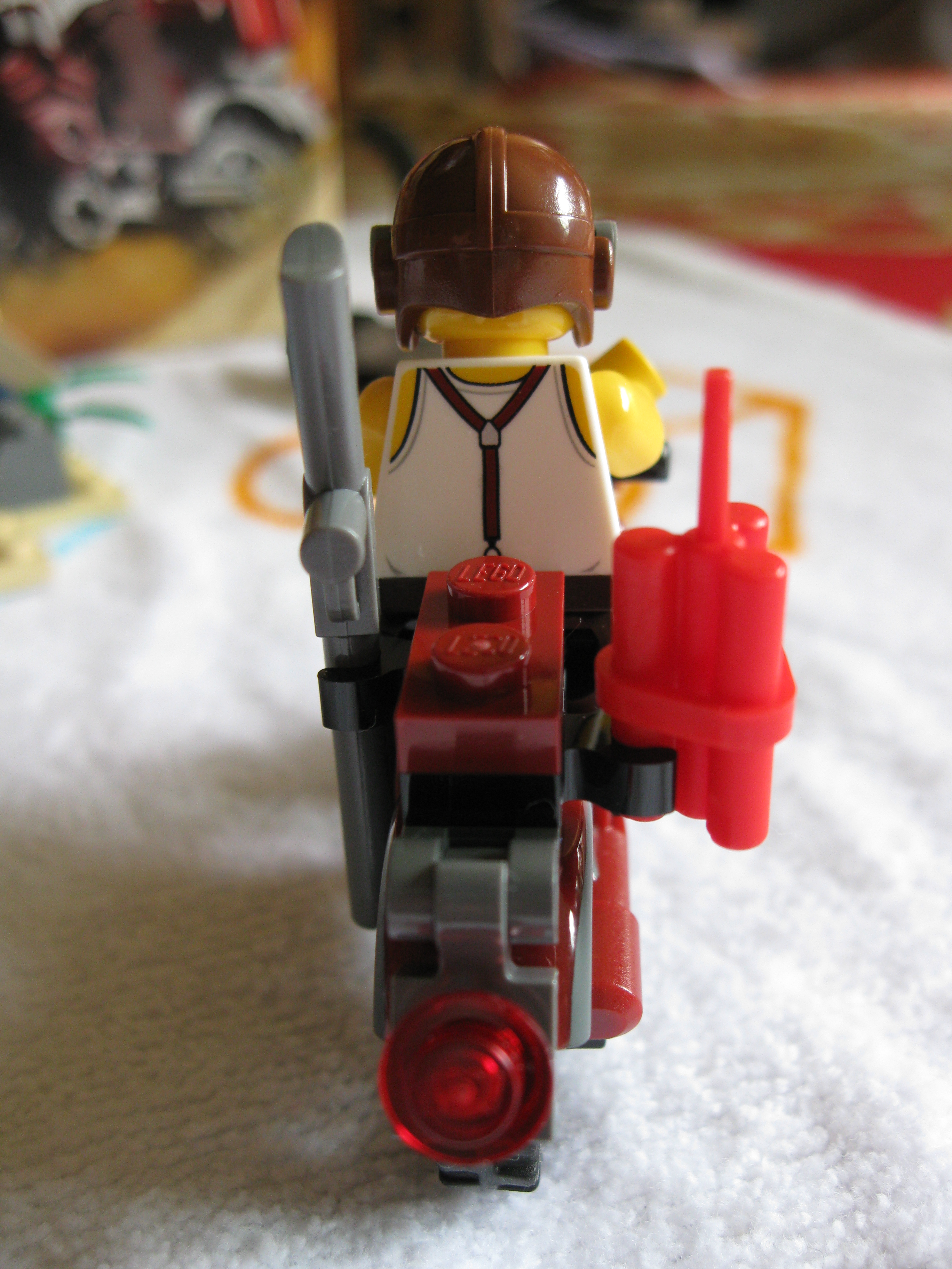 7306motorbikeback.jpg