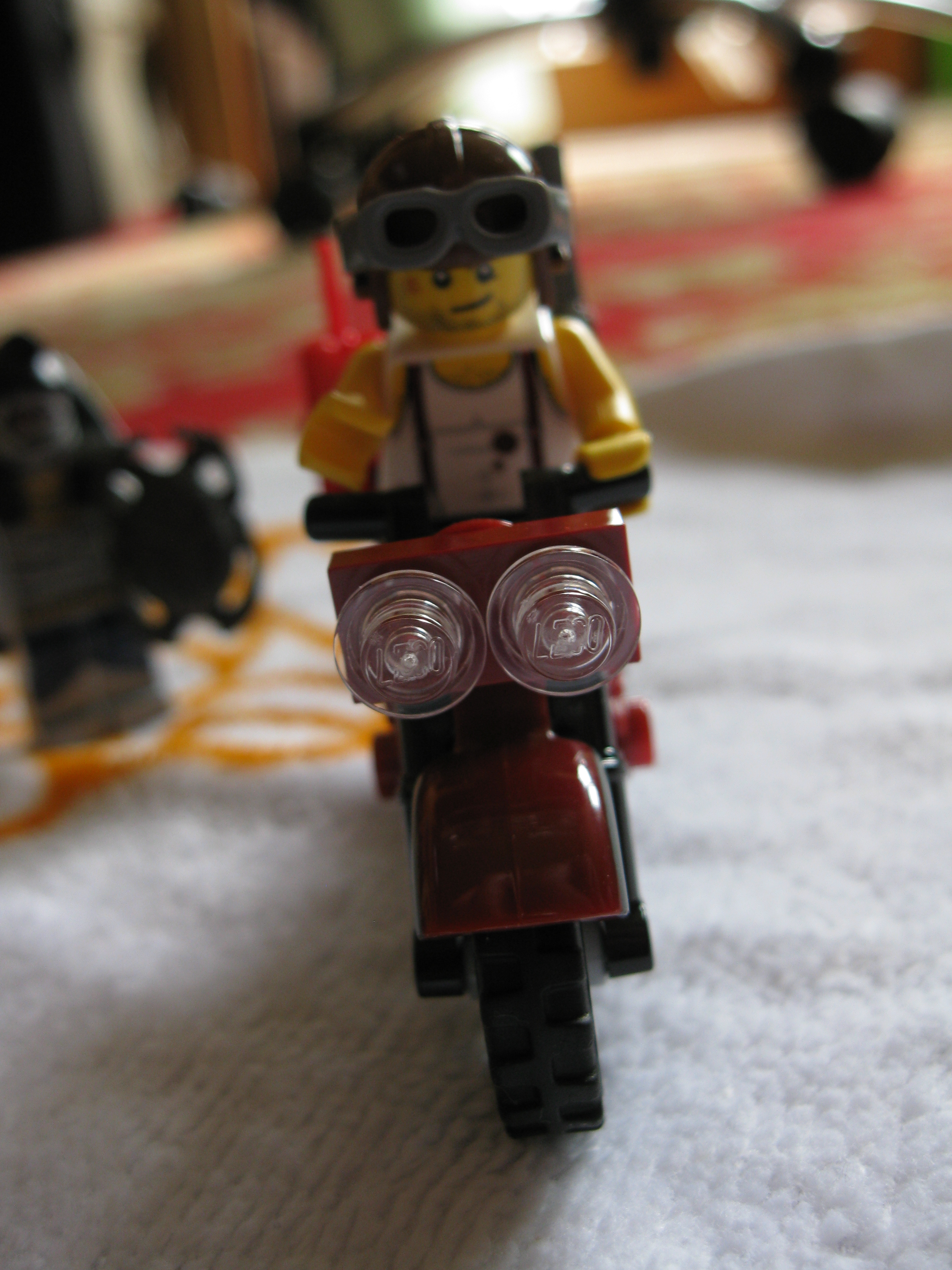 7306motorbikefront.jpg