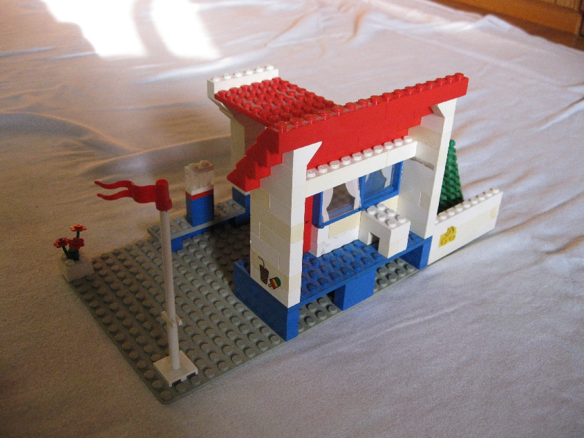 720houseside2.jpg