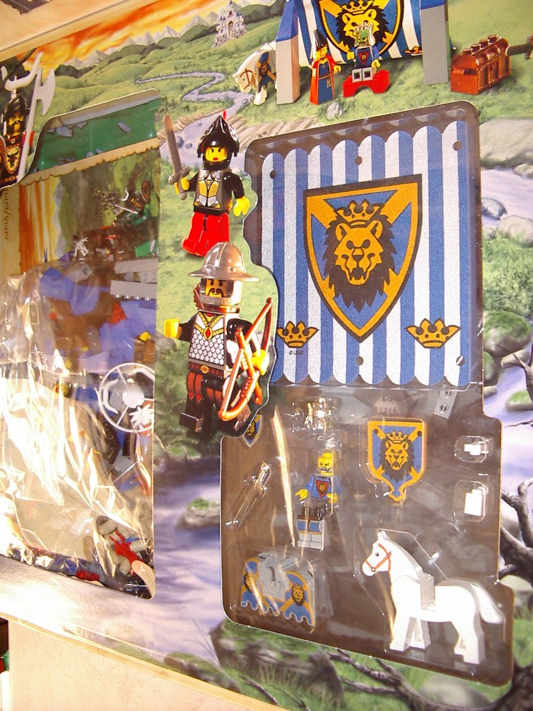 6098display2.jpg