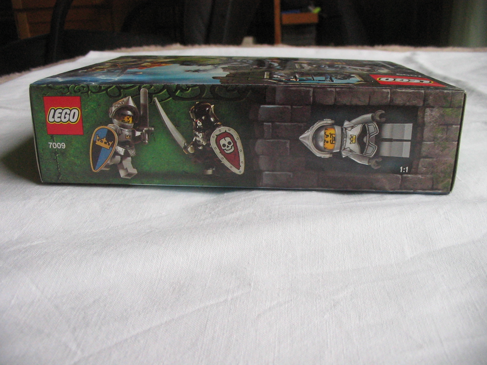 7009box4.jpg