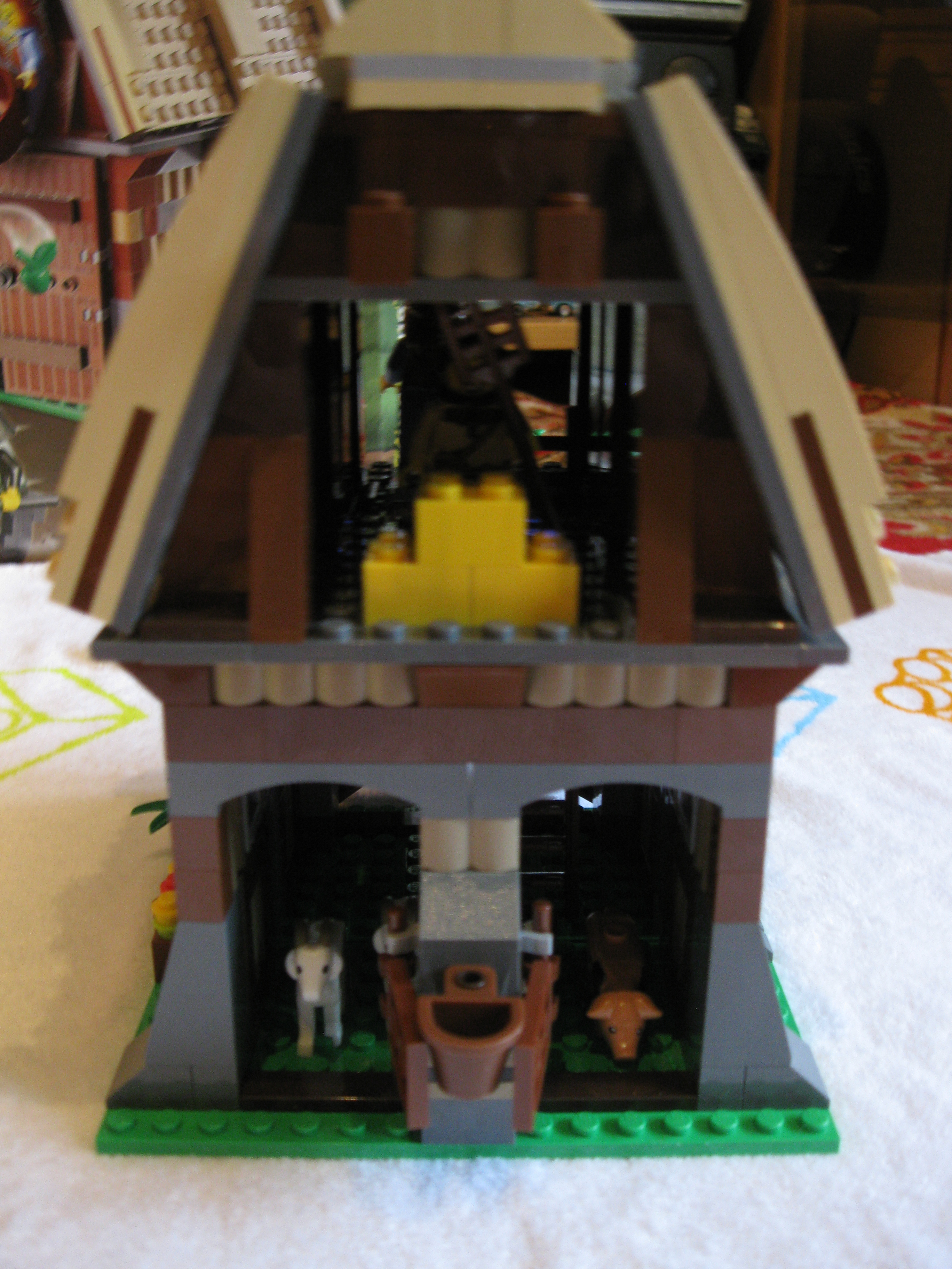 7189shedinside11.jpg