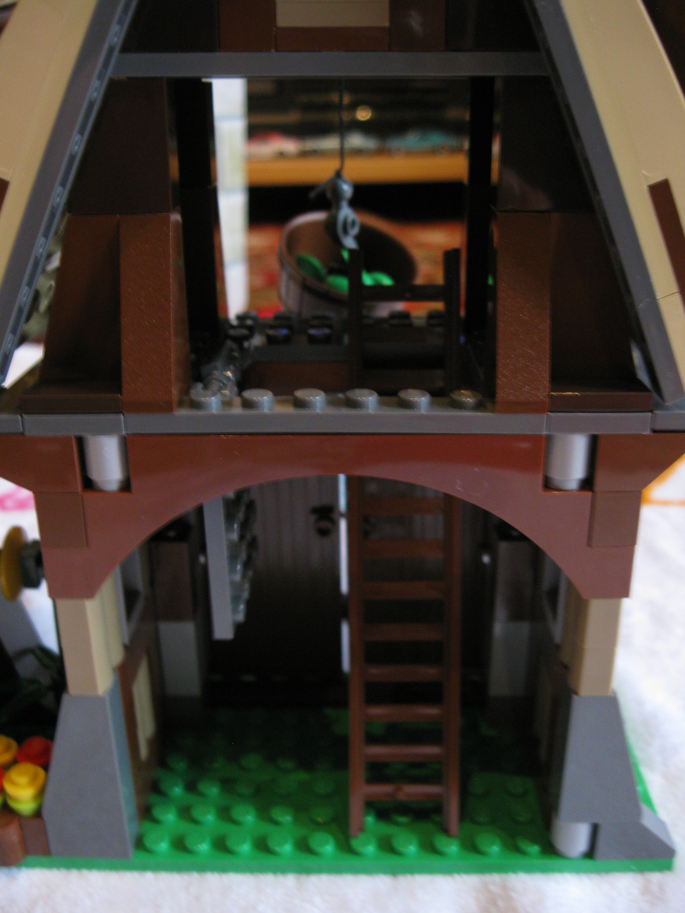 7189shedinside7.jpg