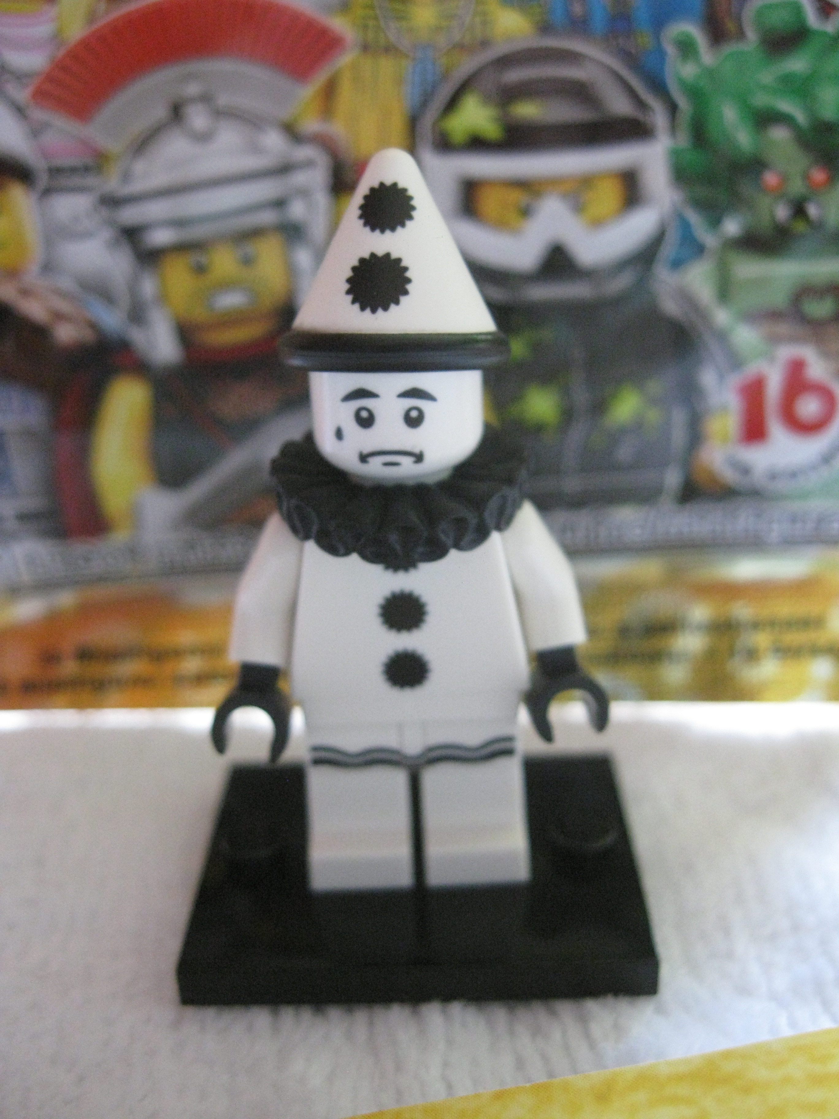 71001sadclown1.jpg