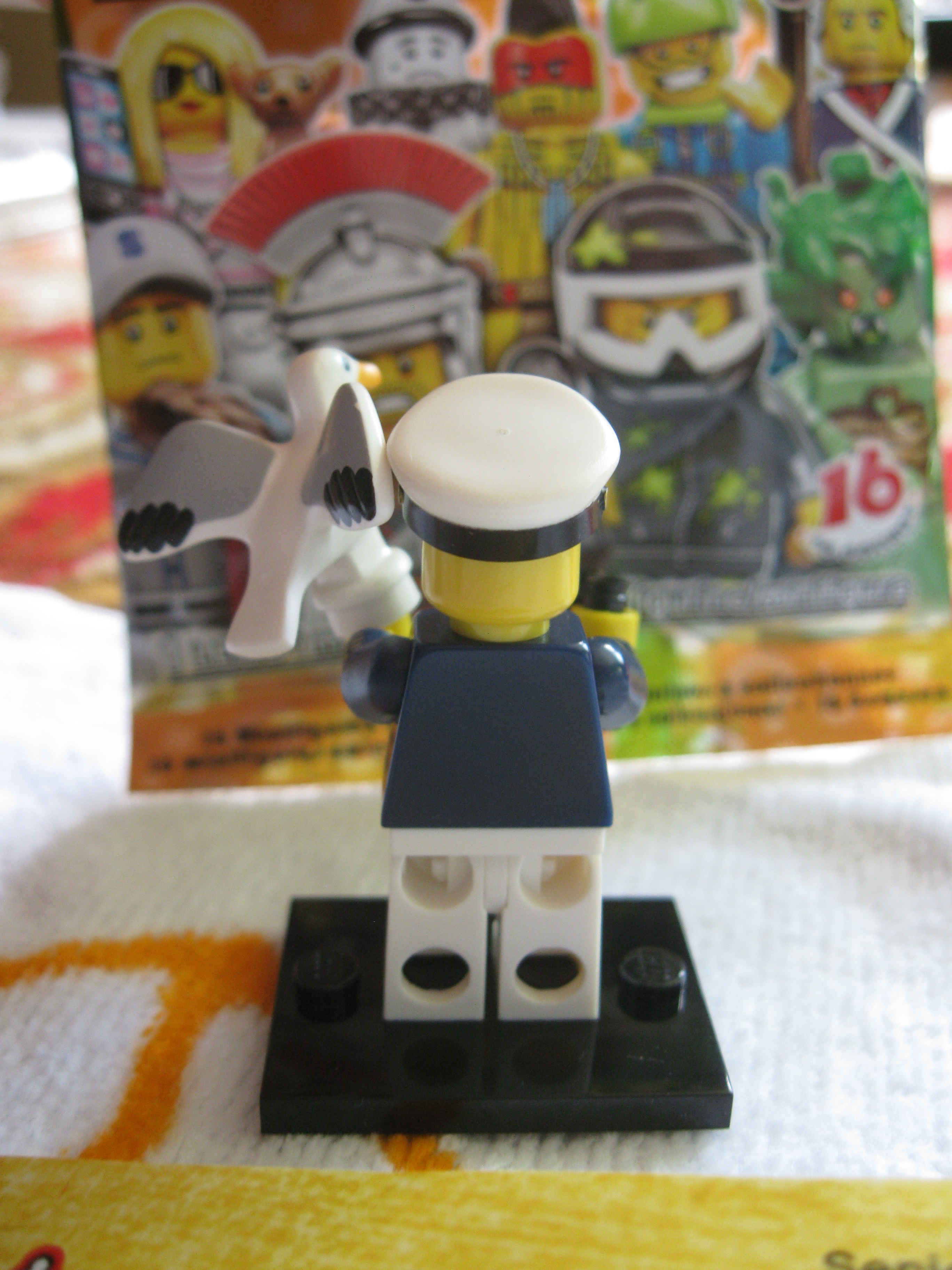 71001seacaptain4.jpg