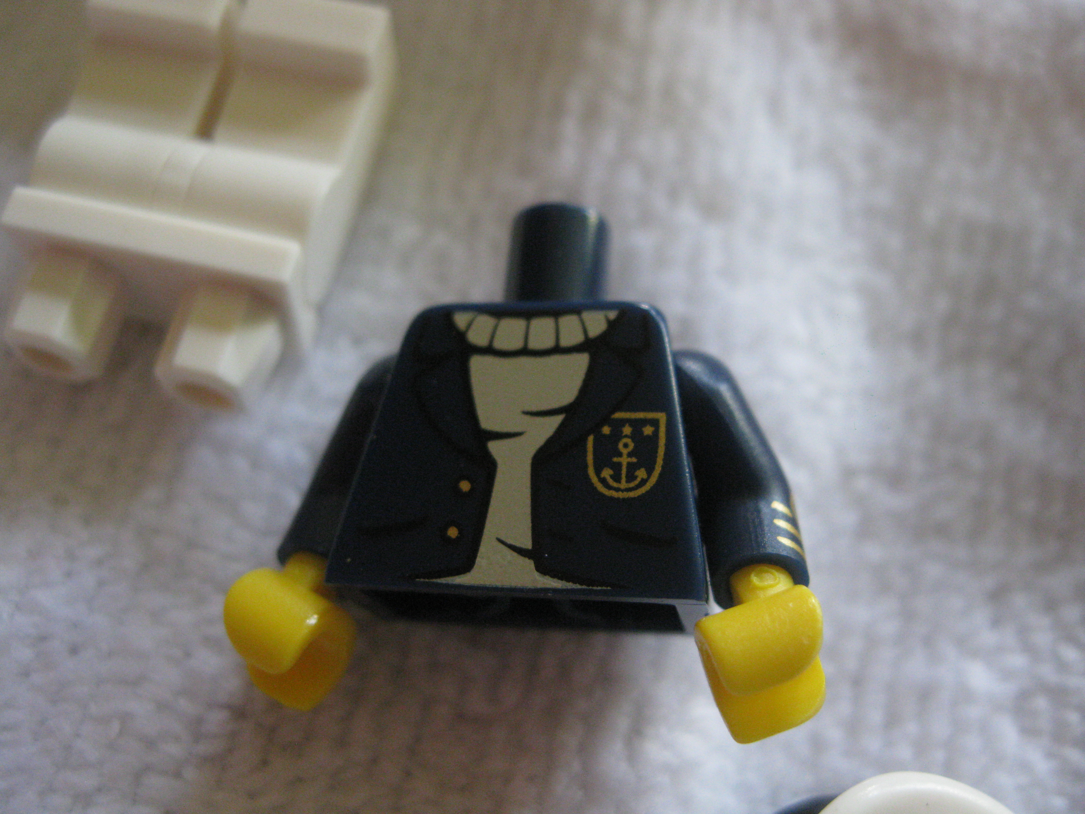 71001seacaptaing.jpg
