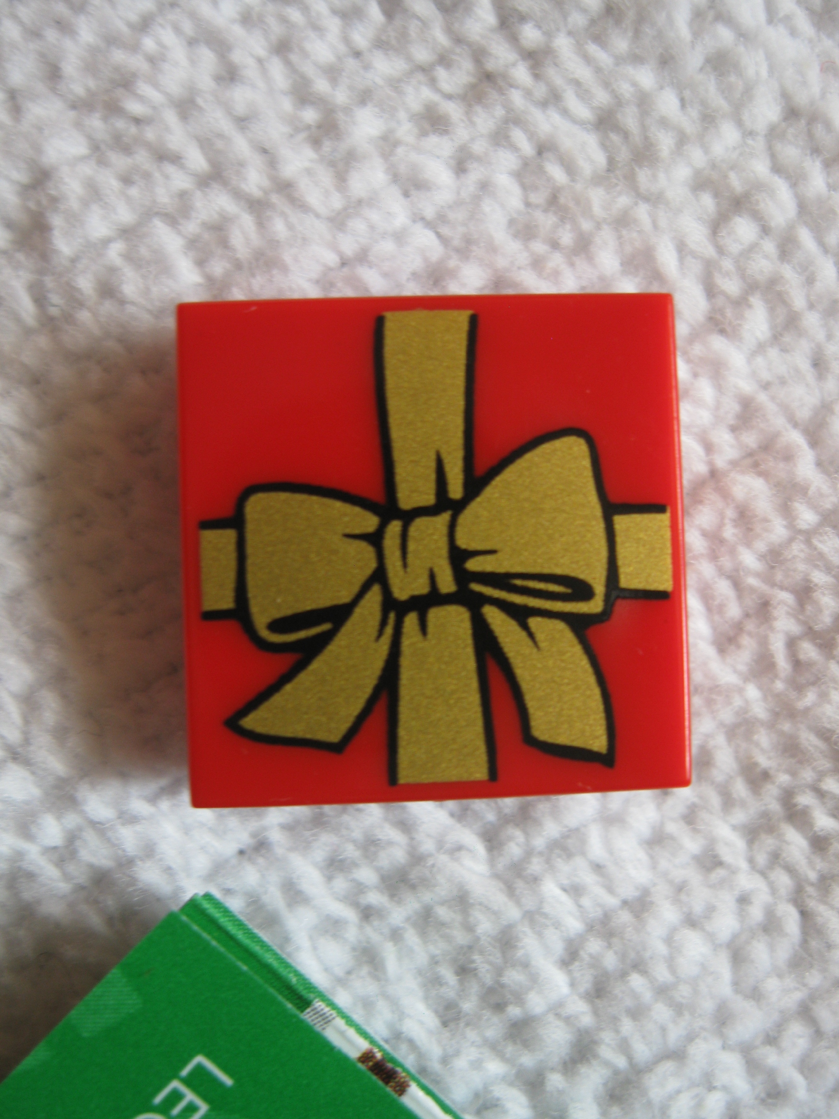71002holidayelff.jpg