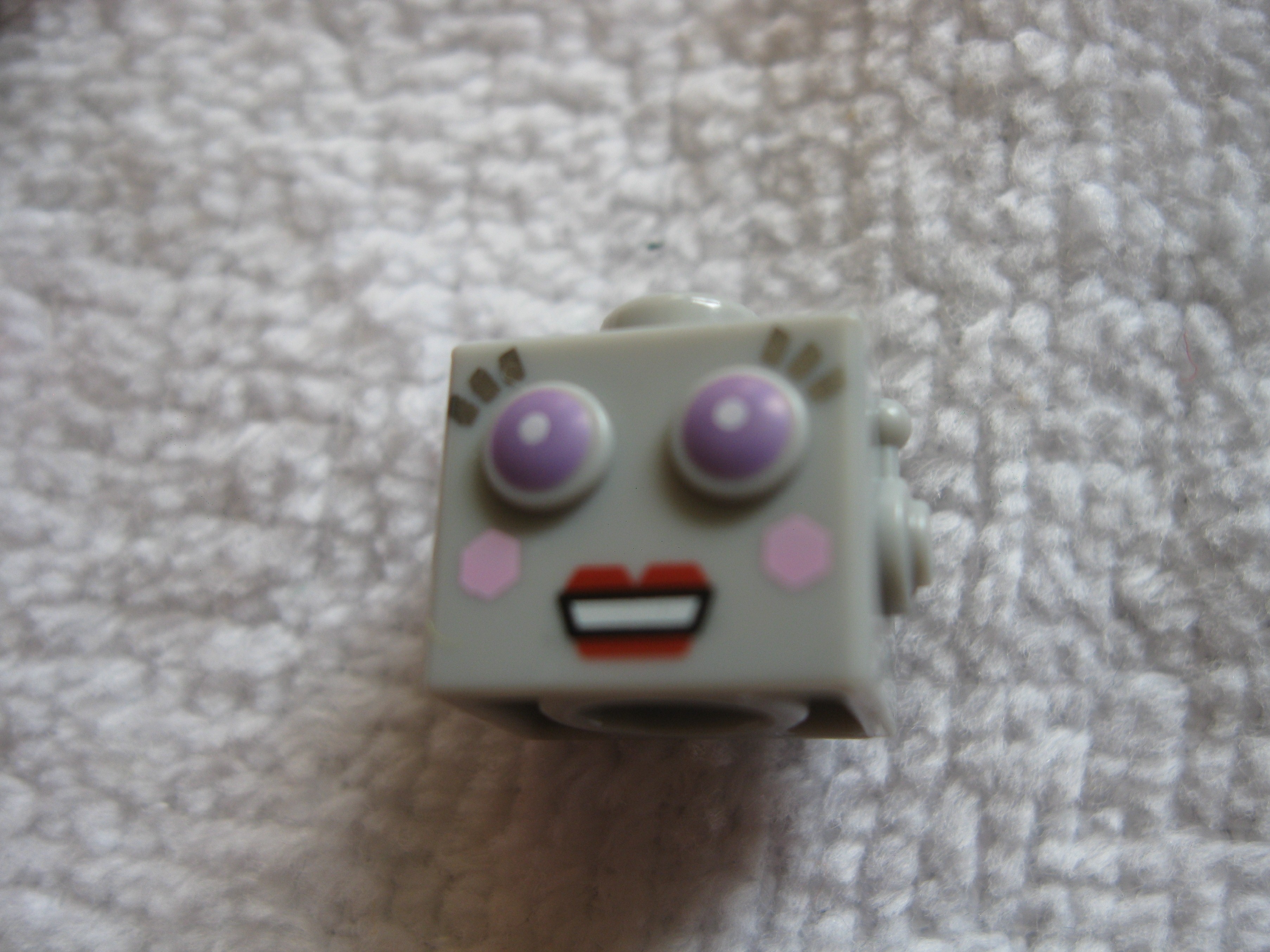 71002ladyrobotd.jpg