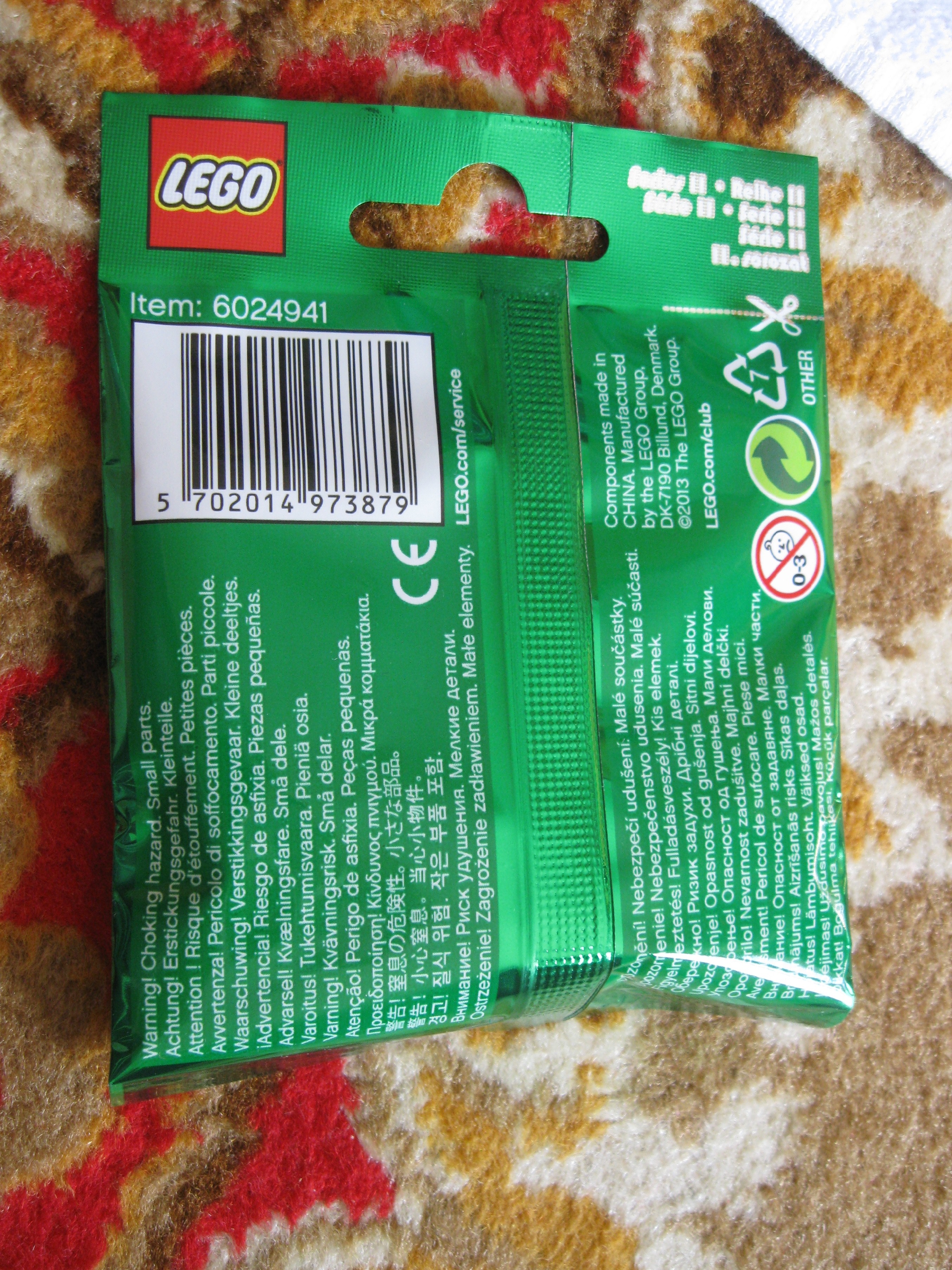 71002pretzelgirlpolybag2.jpg