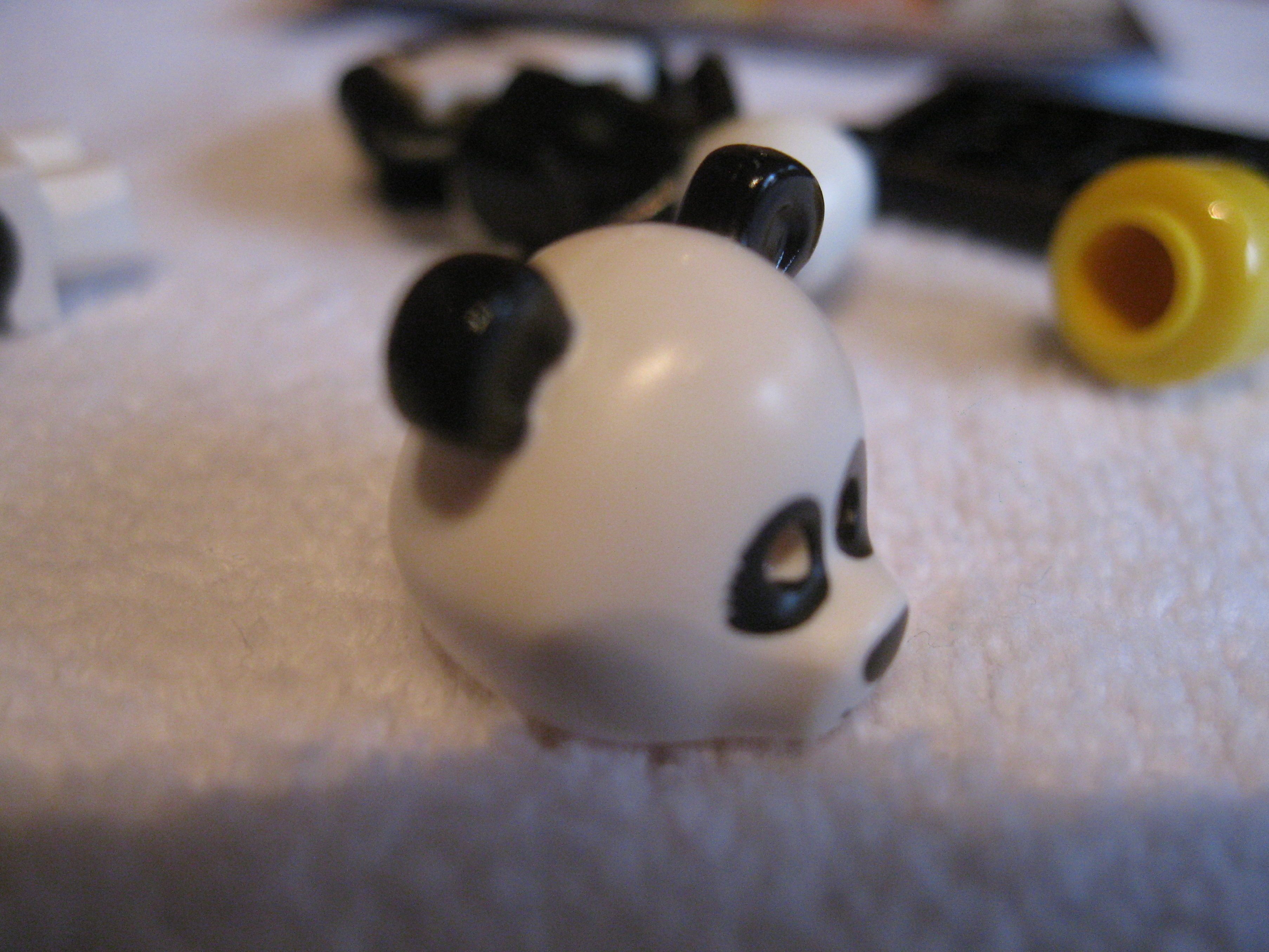 71004pandaguyg.jpg