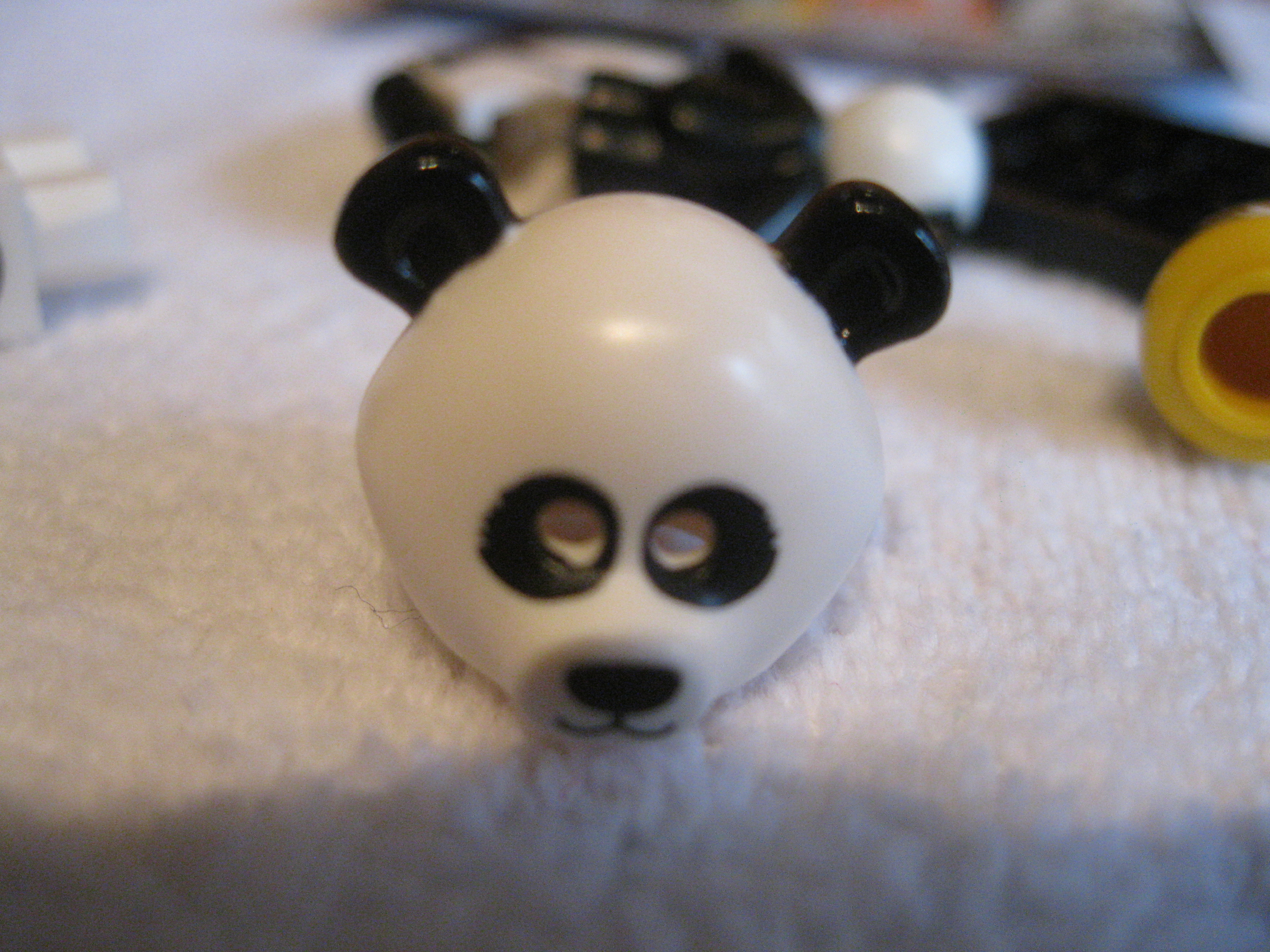 71004pandaguyh.jpg