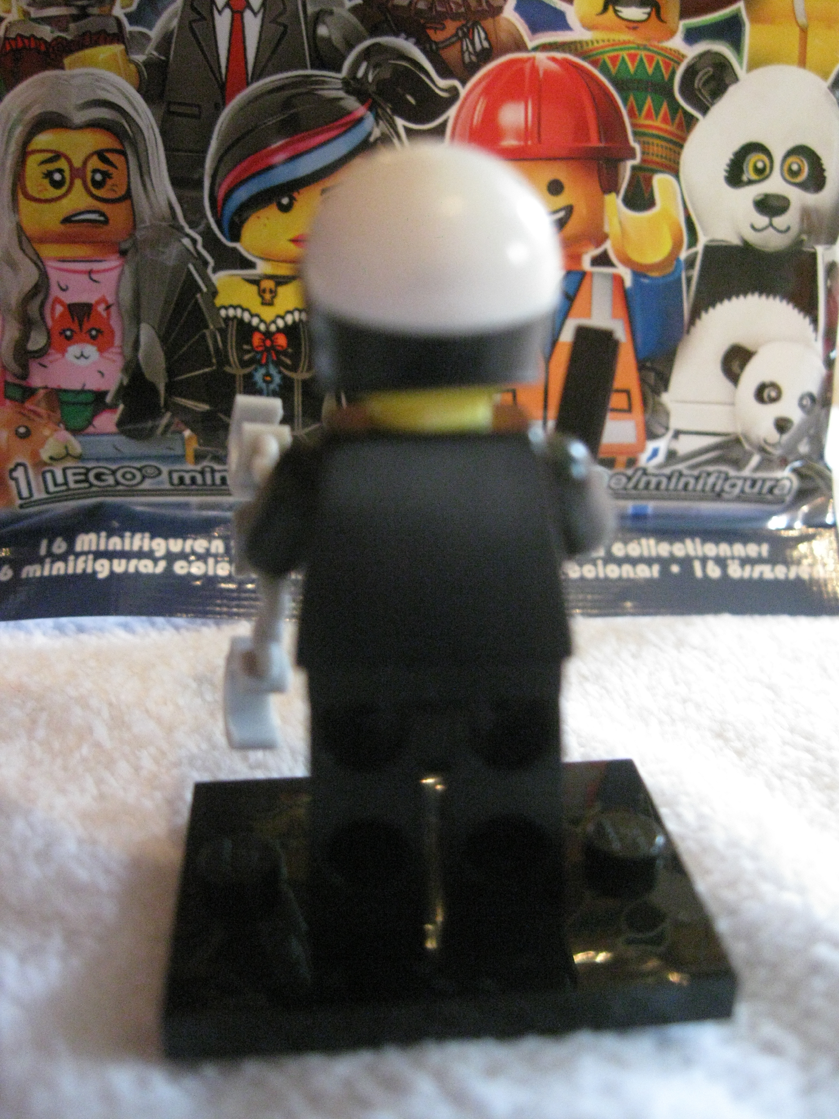 71004scribblefacebadcop4.jpg