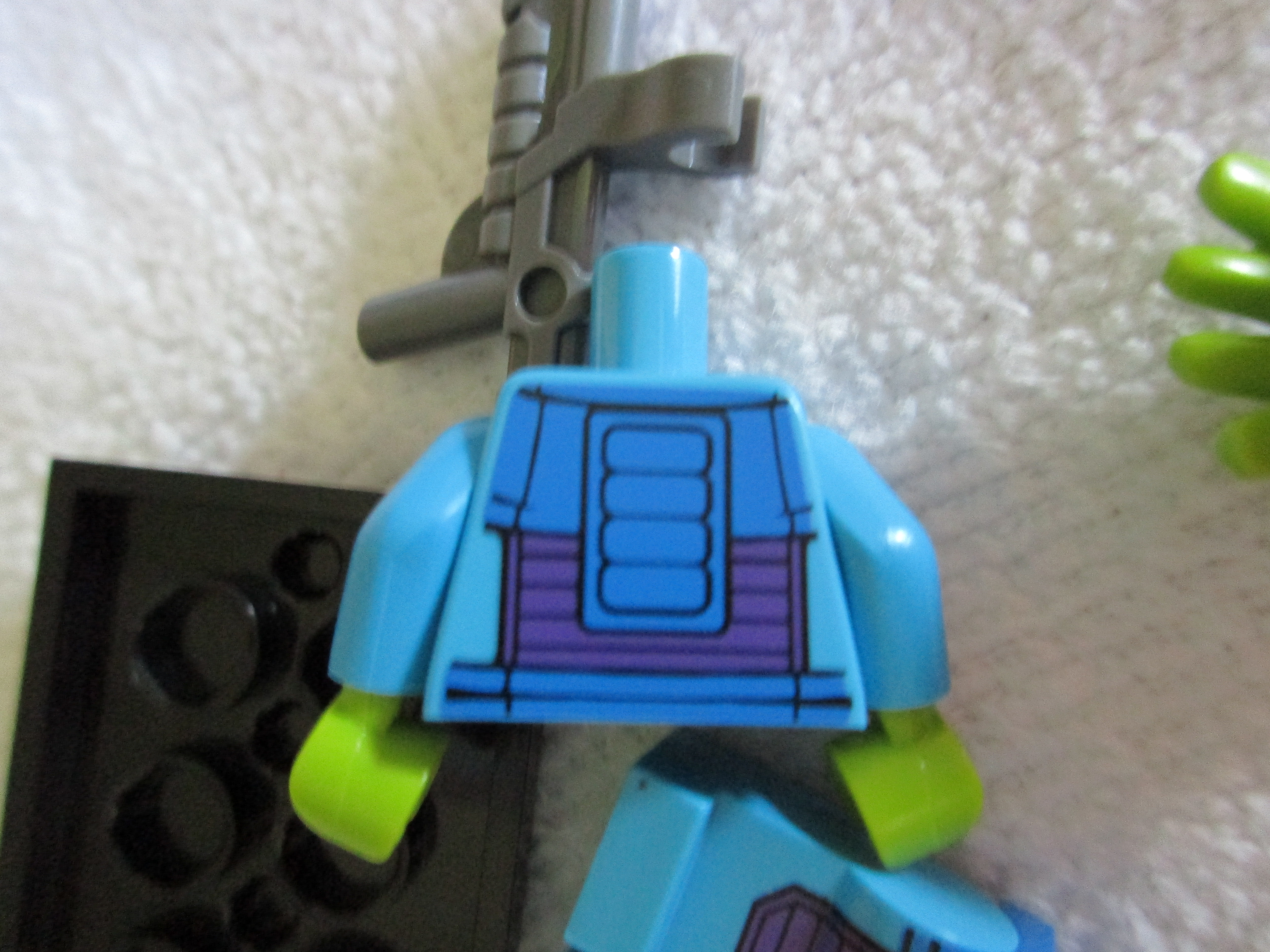 71008alientrooperd.jpg