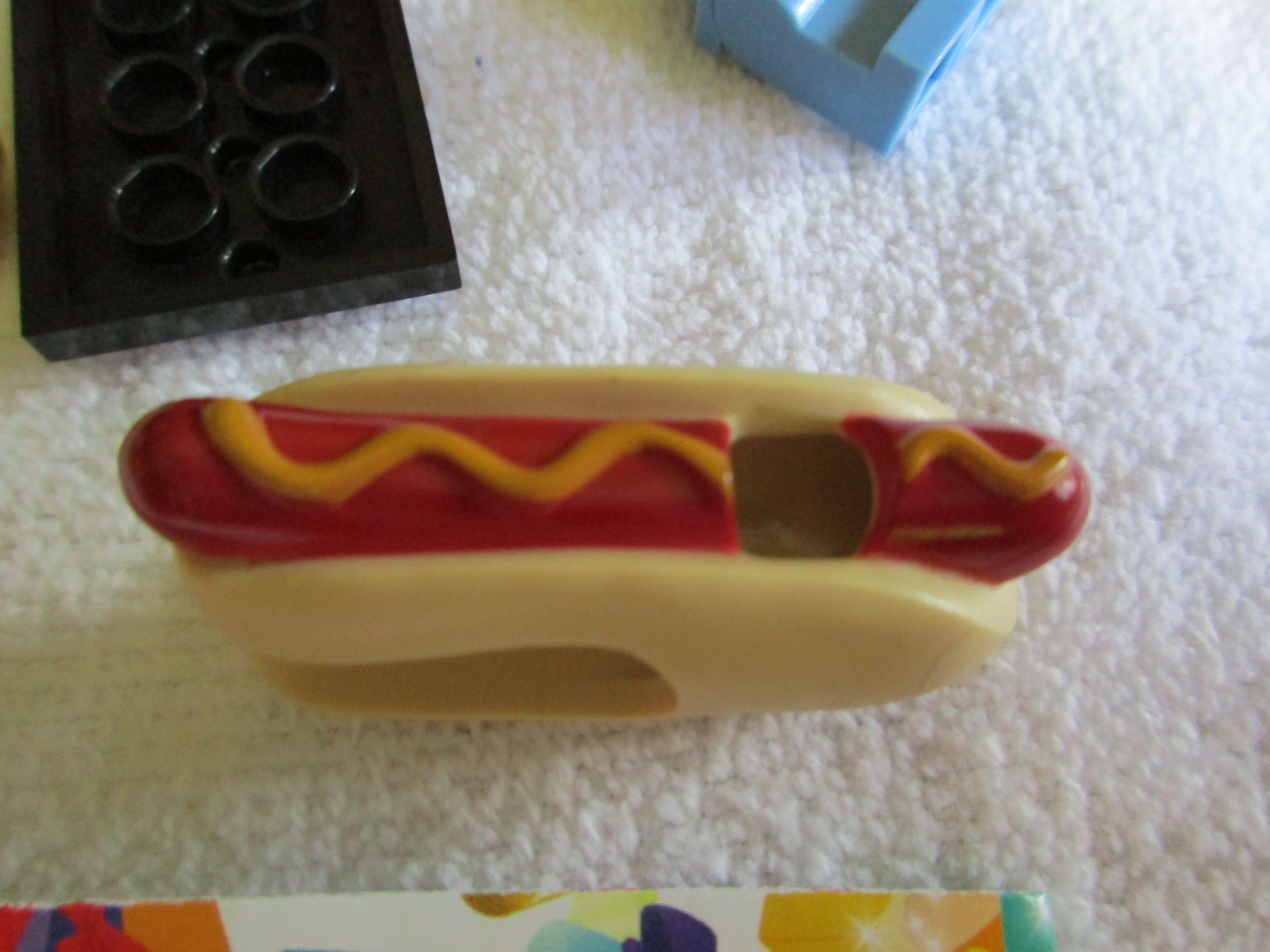 71008hotdogmane.jpg