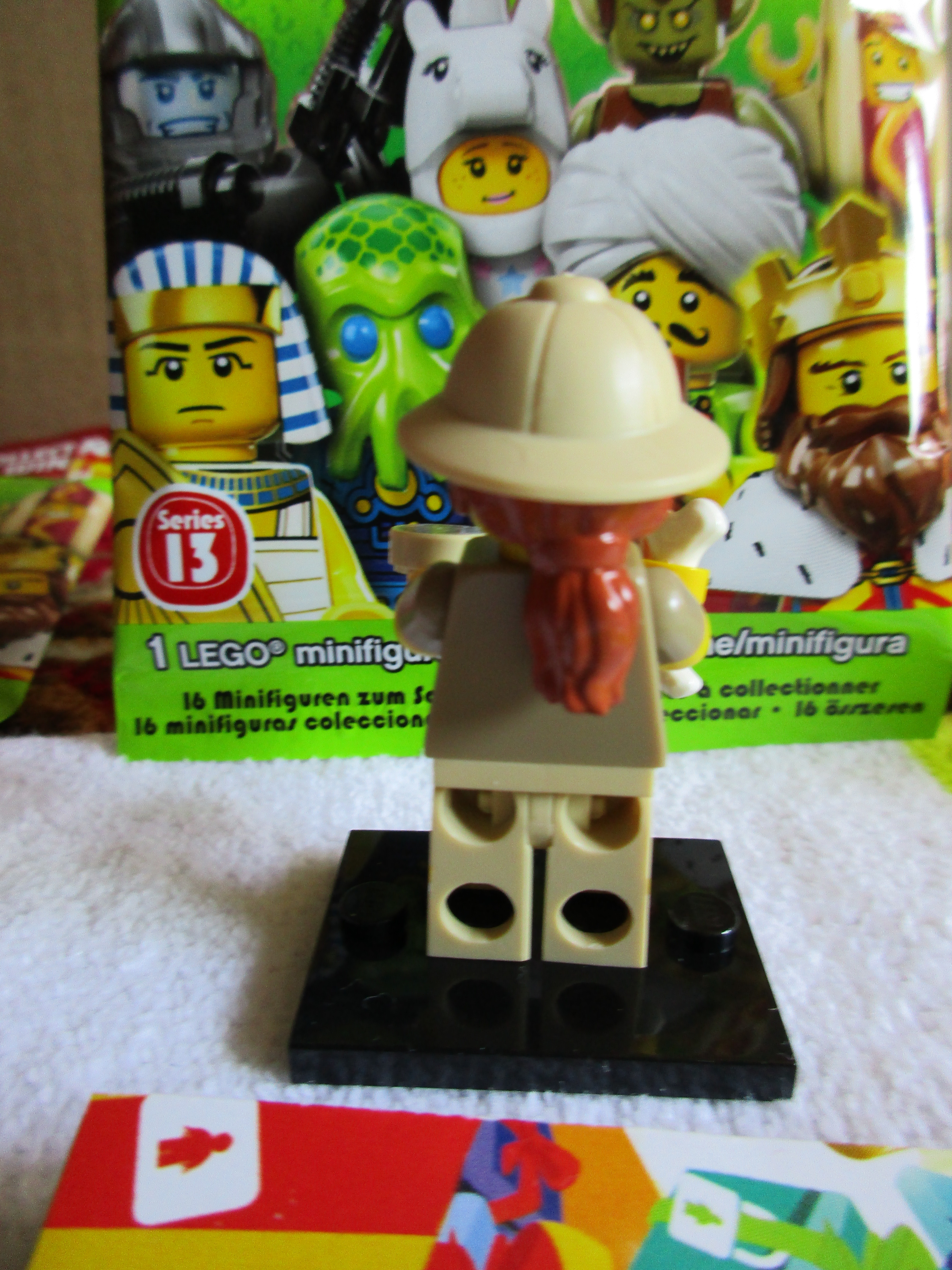 71008paleontologist2.jpg