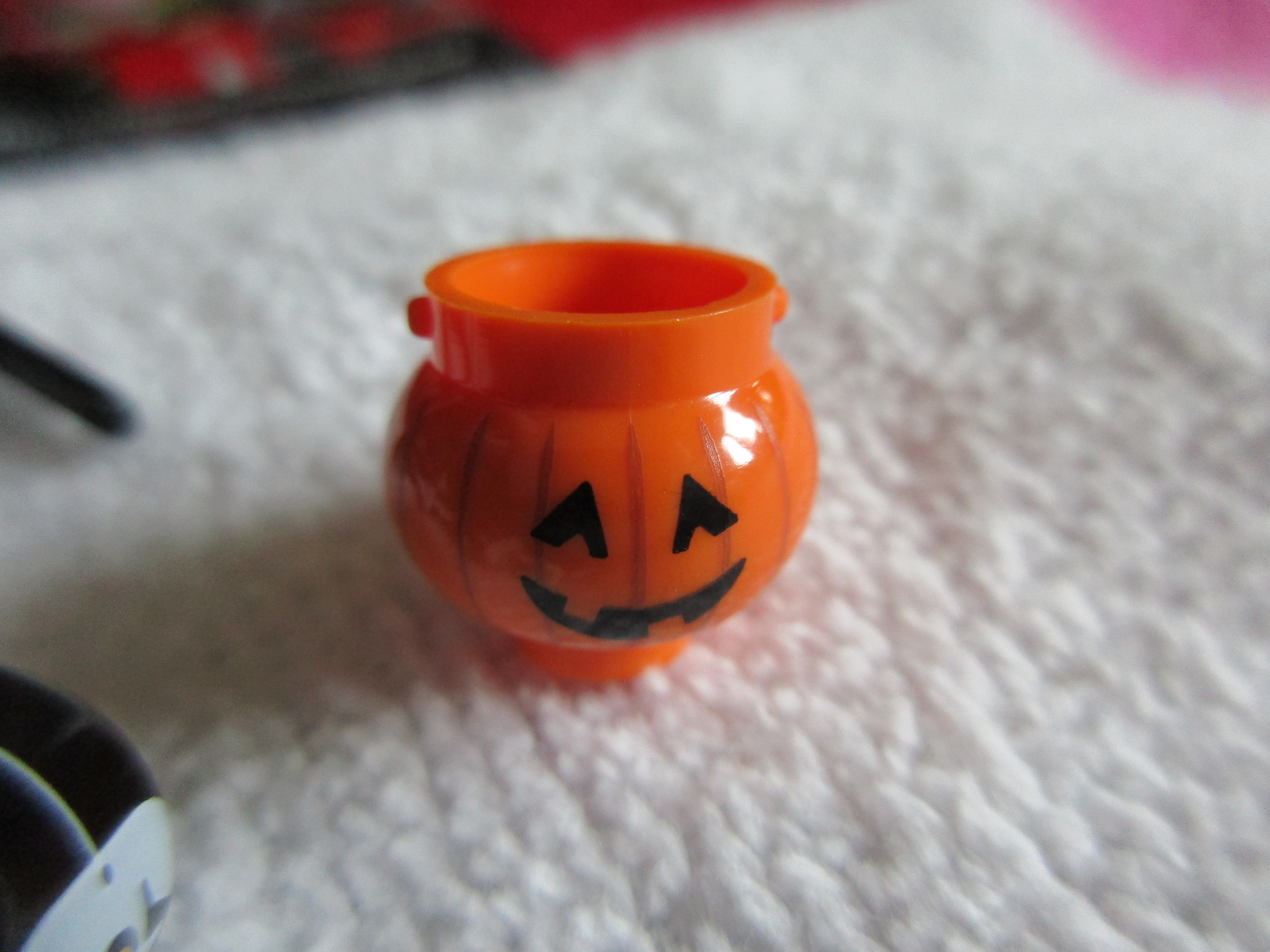 71010skeletonguyb.jpg