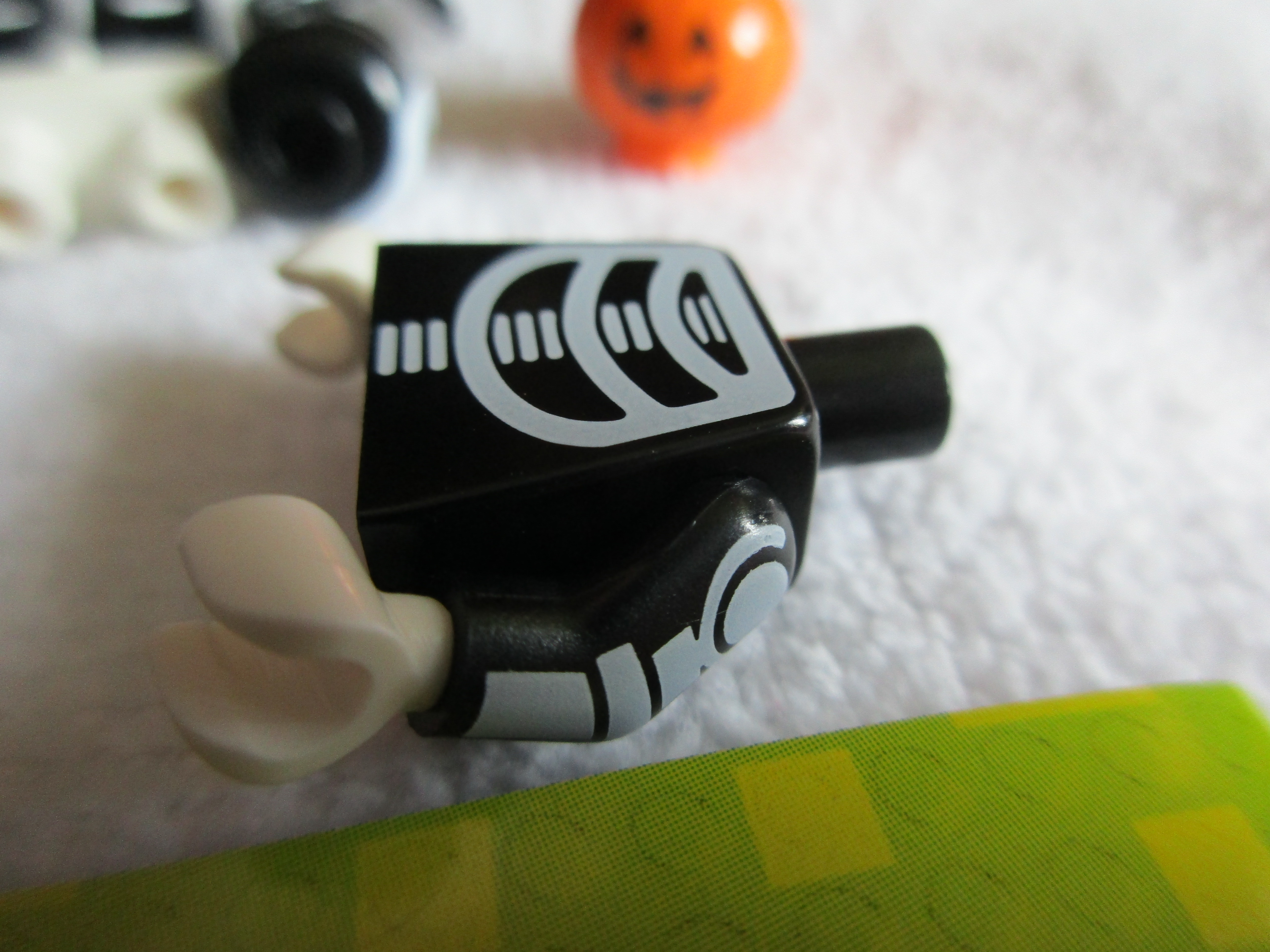 71010skeletonguyd.jpg