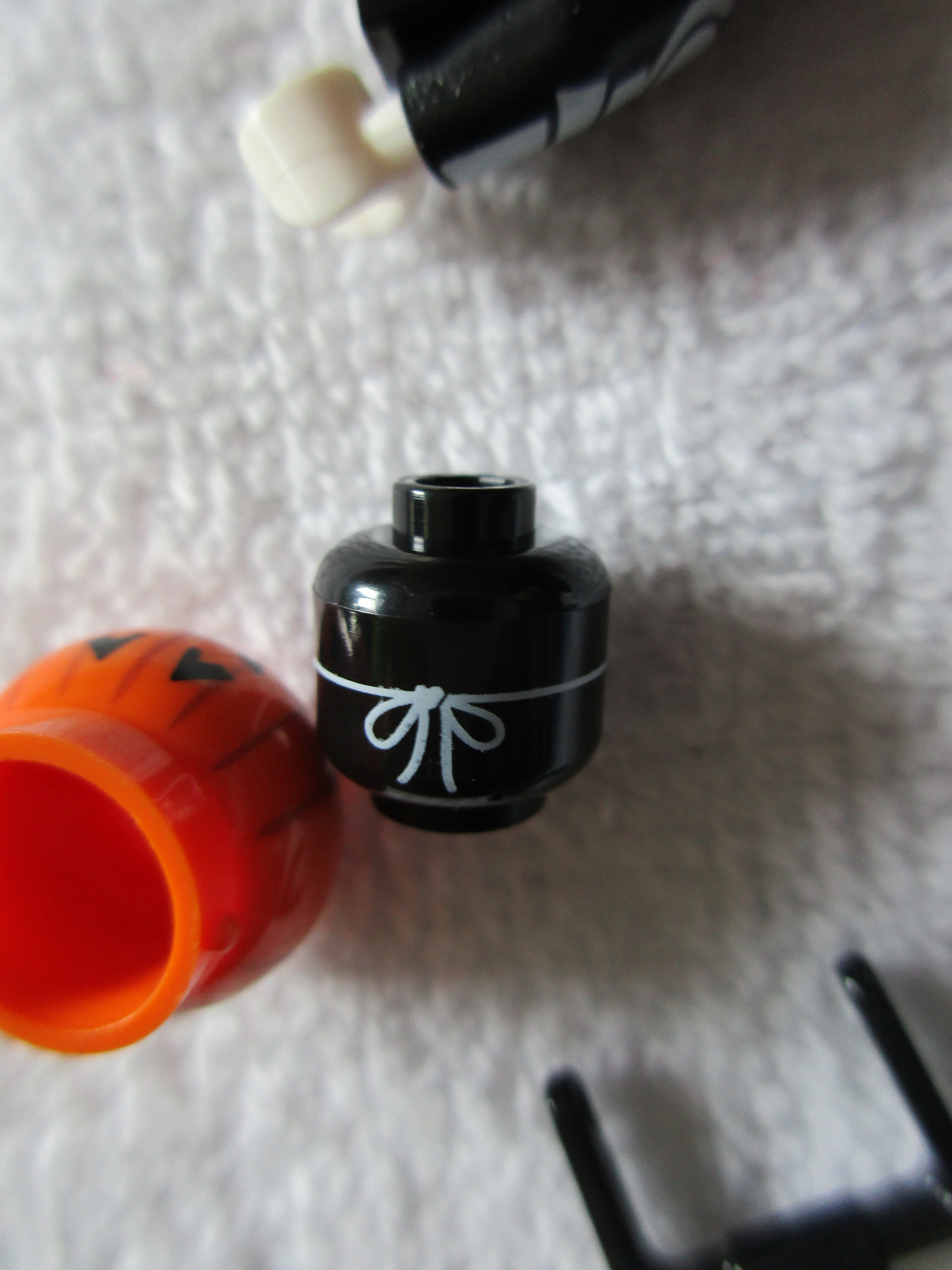 71010skeletonguyh.jpg