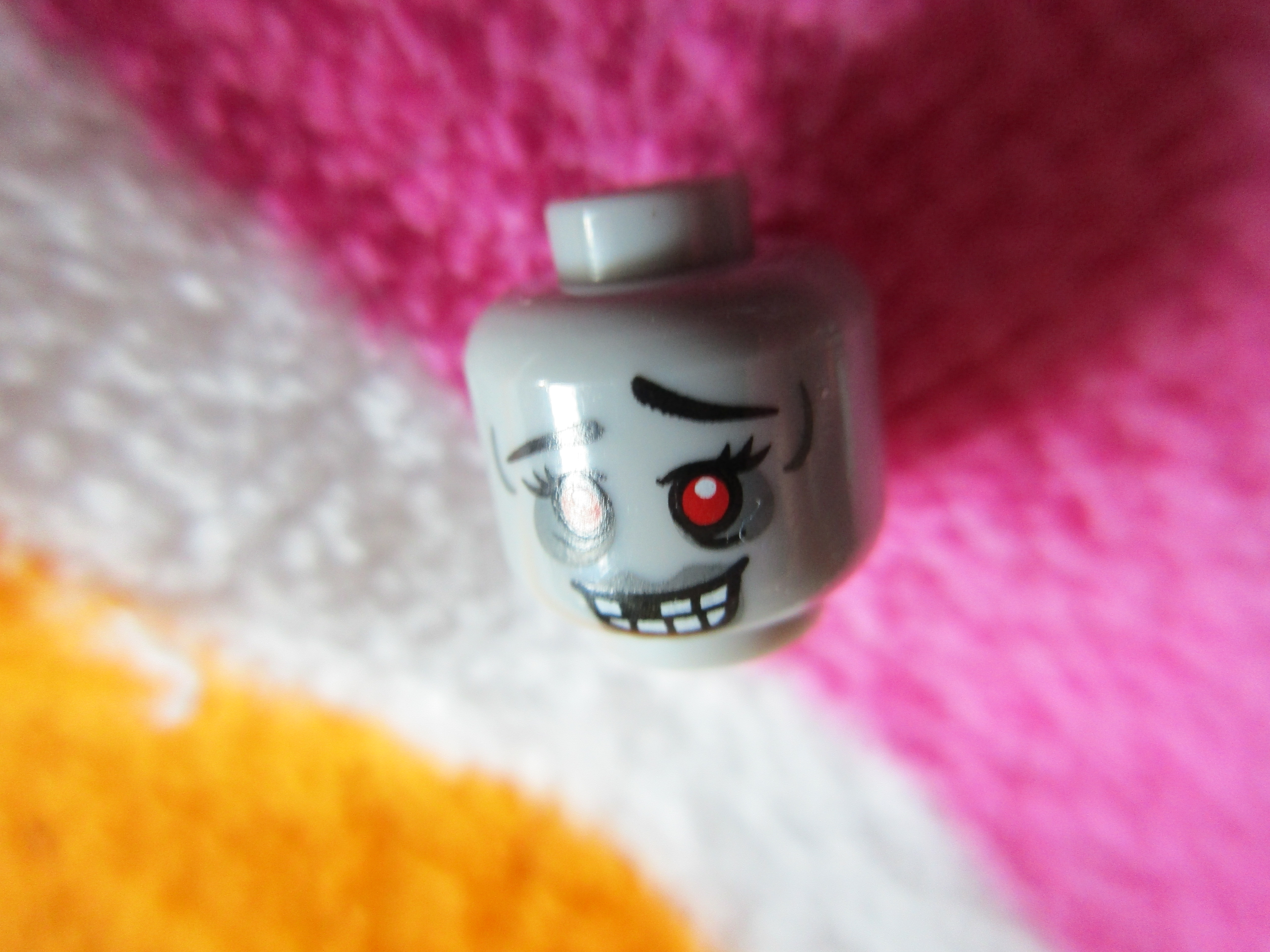71010zombiecheerleaderh.jpg