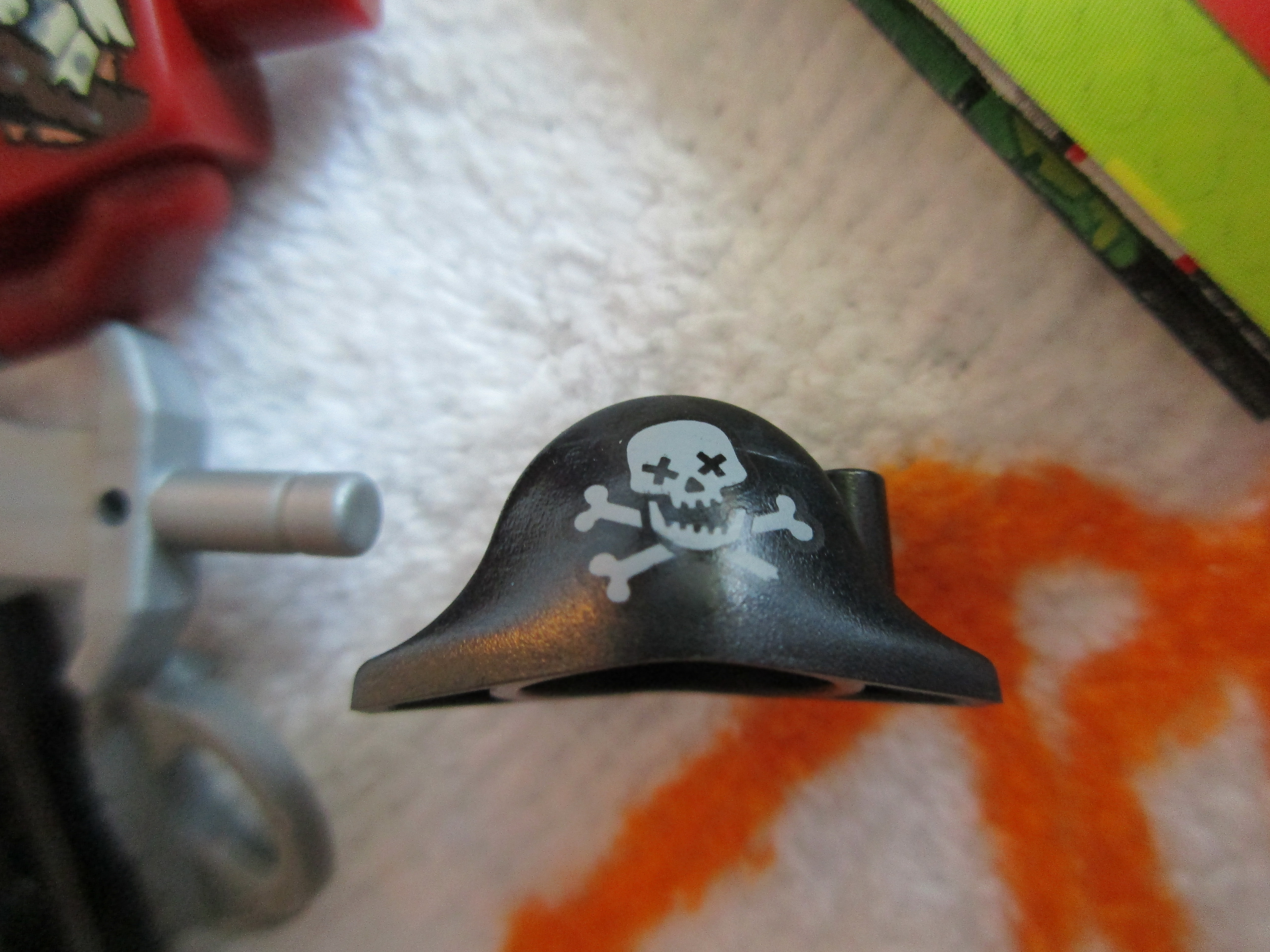 71010zombiepiratee.jpg