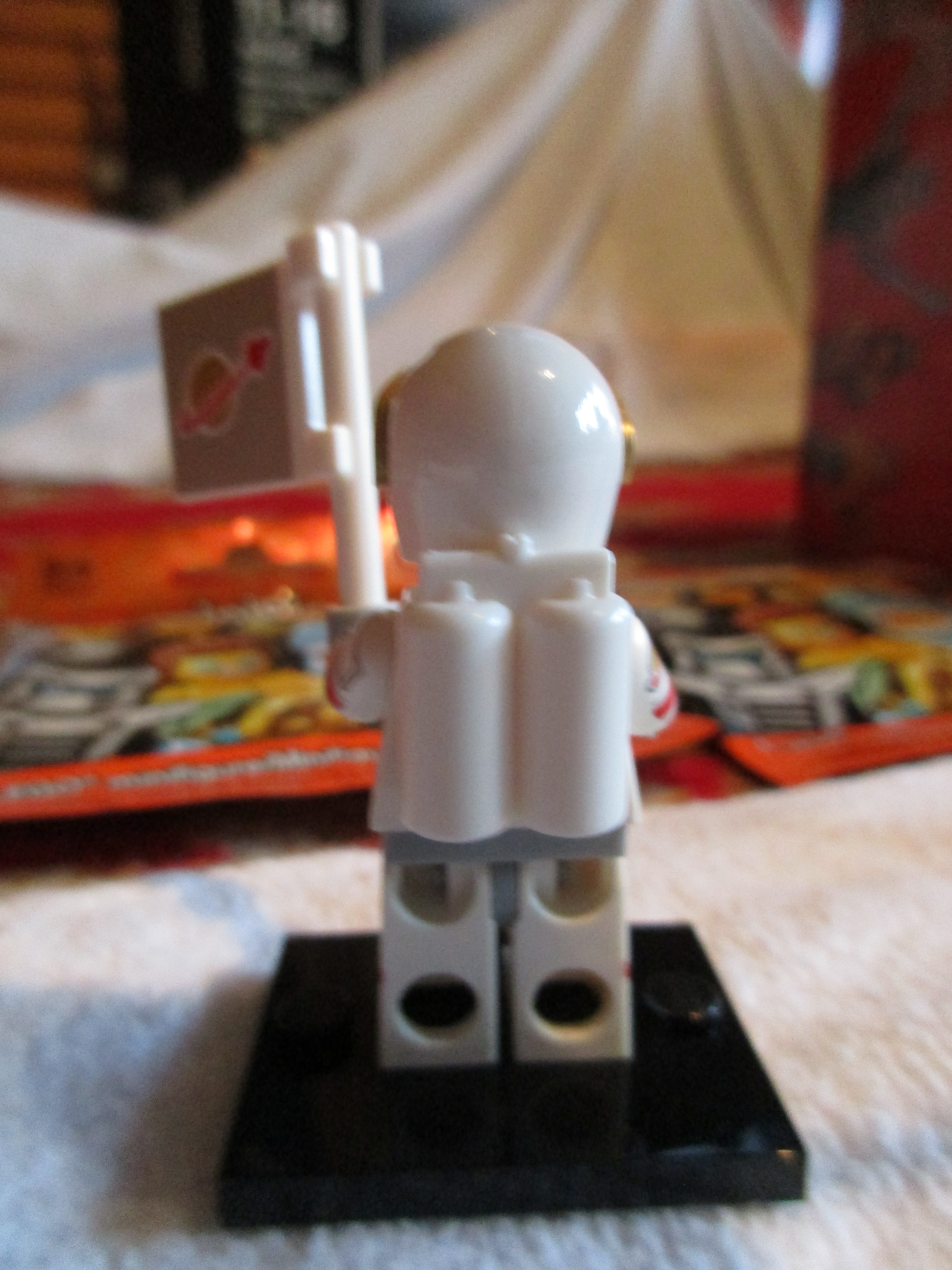 71011astronaut2.jpg