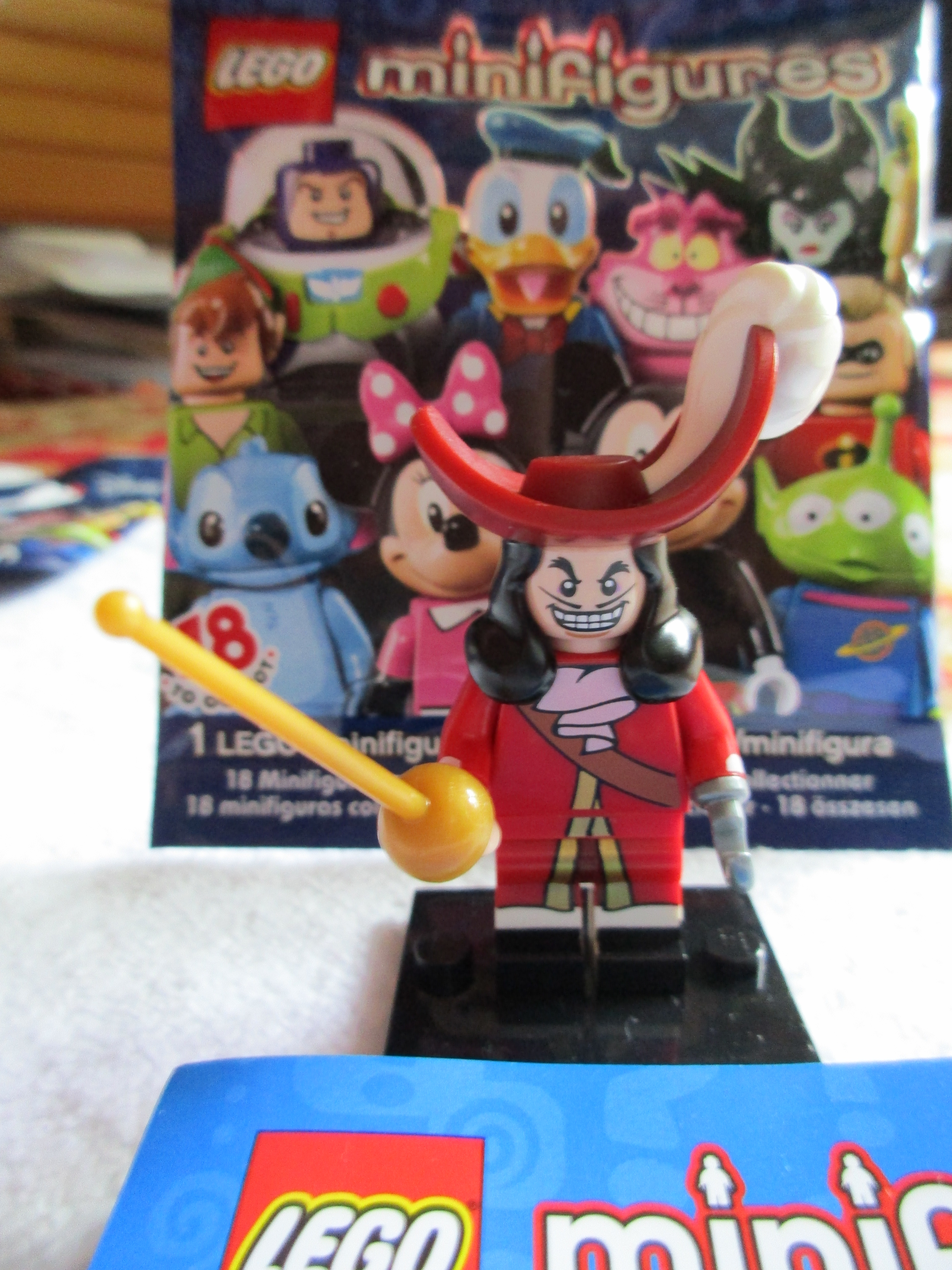 71012captainhook1.jpg