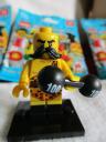 71018circusstrongman1.jpg