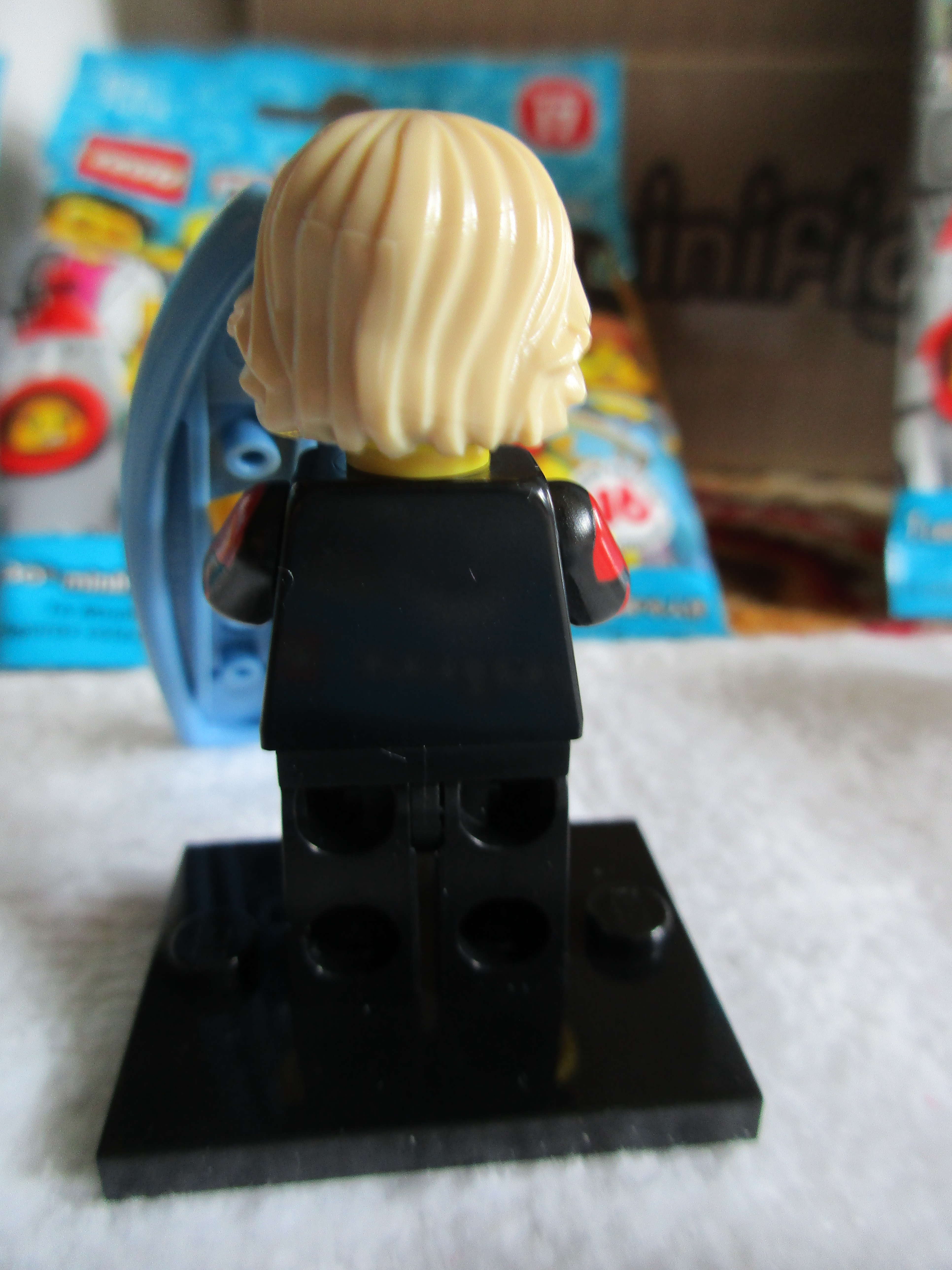 71018professionalsurfer2.jpg