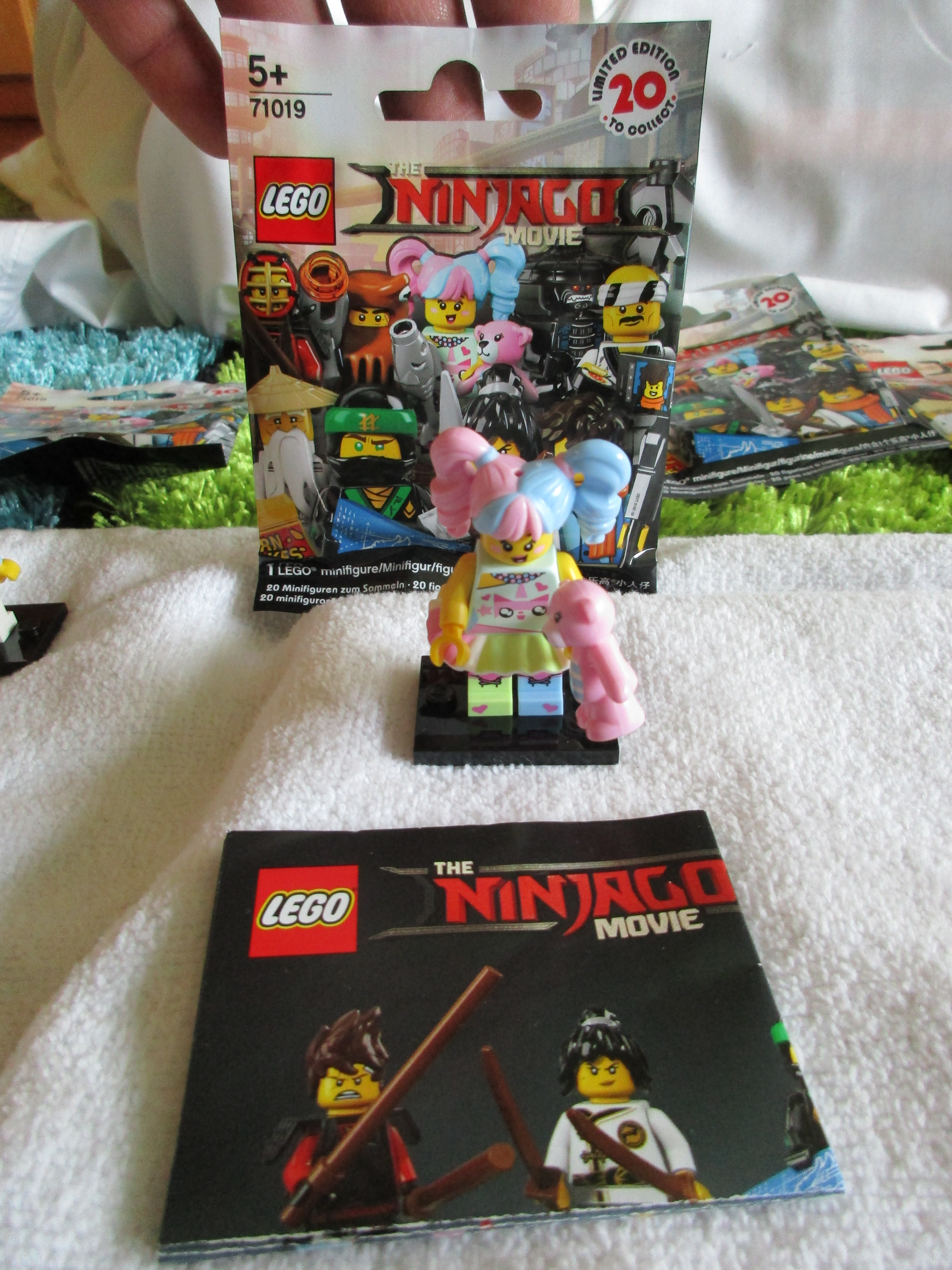71019npopgirl.jpg