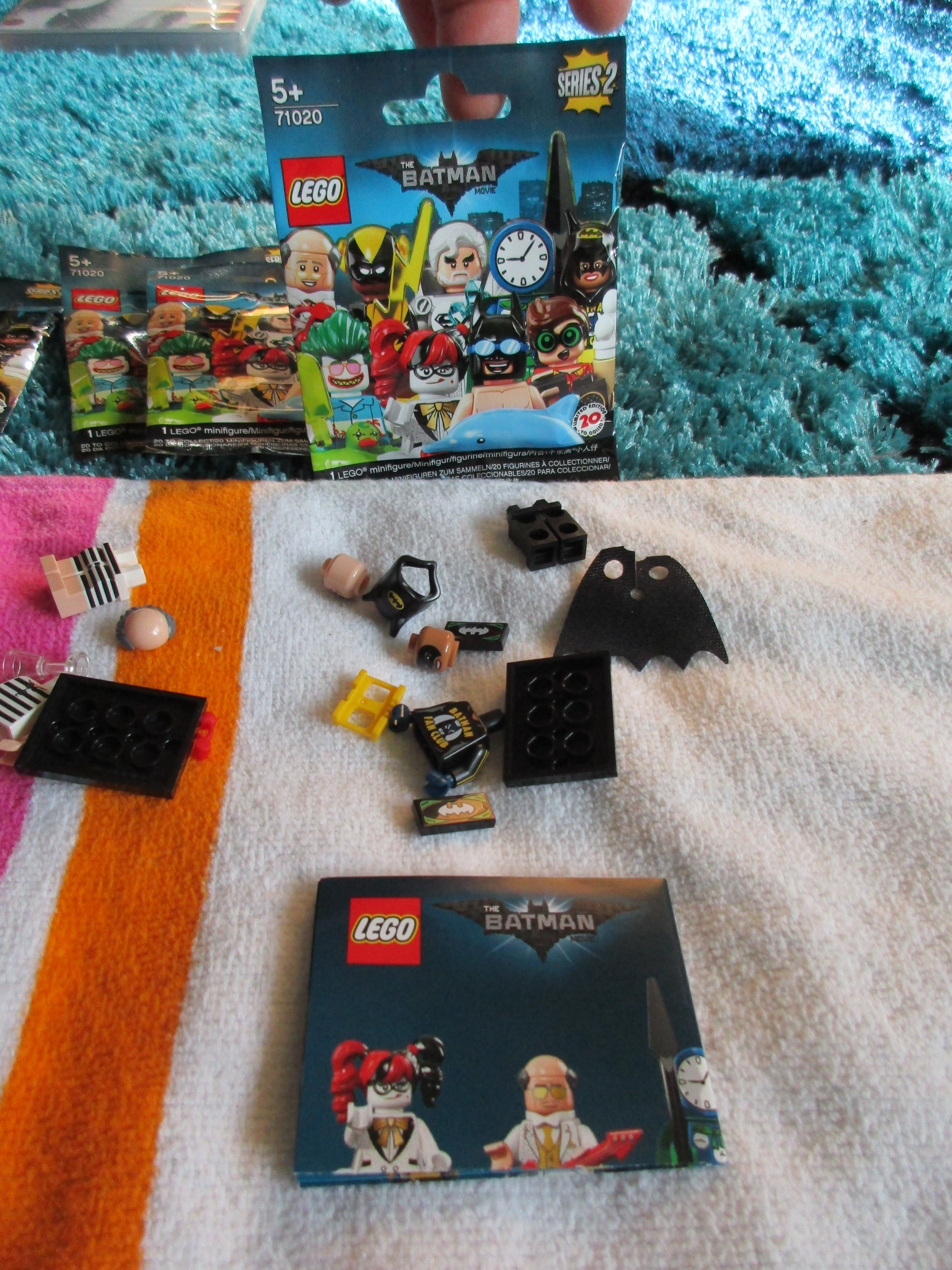 71020soccermombatgirl.jpg