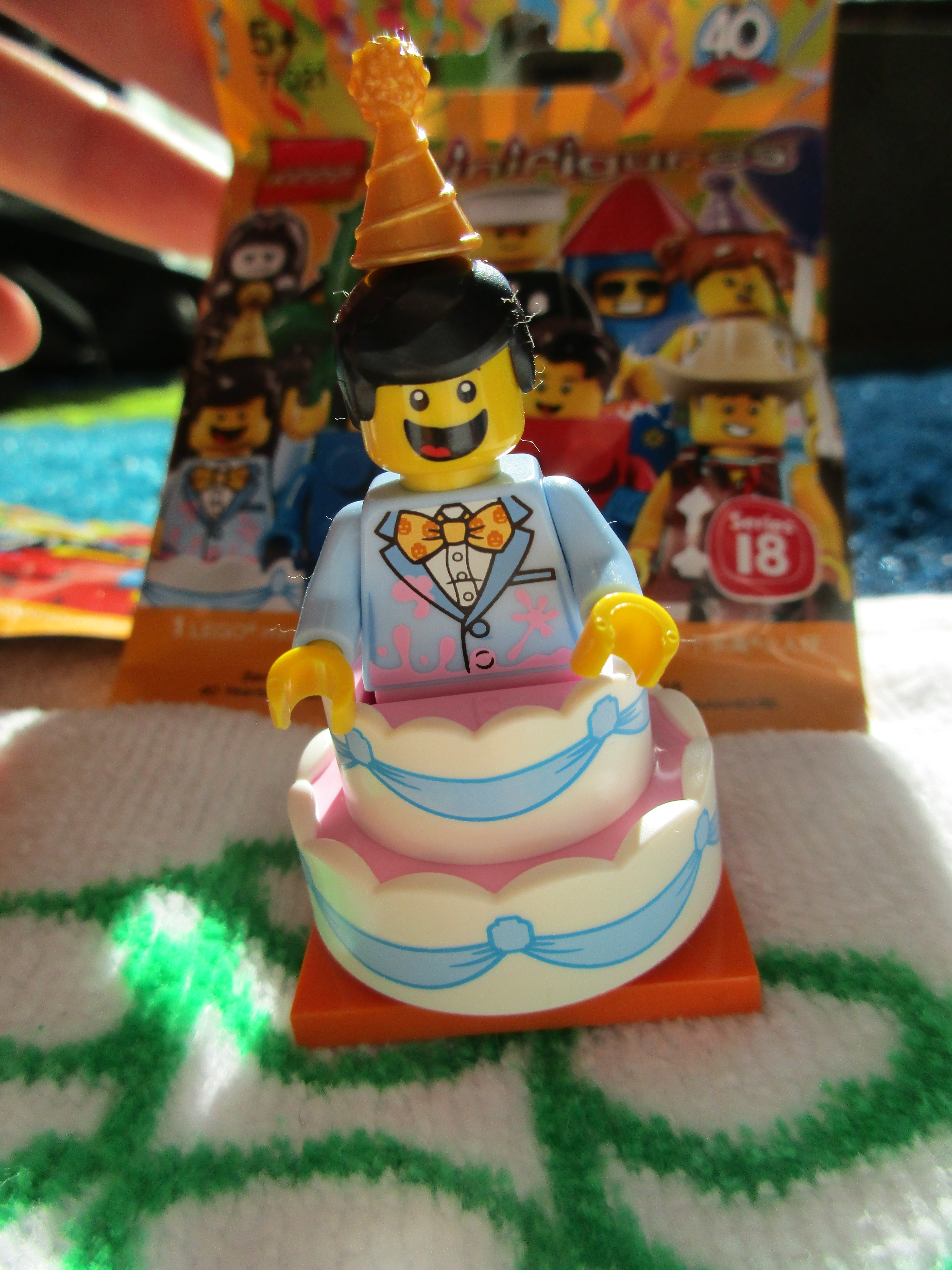 71021birthdaycakeguy1.jpg