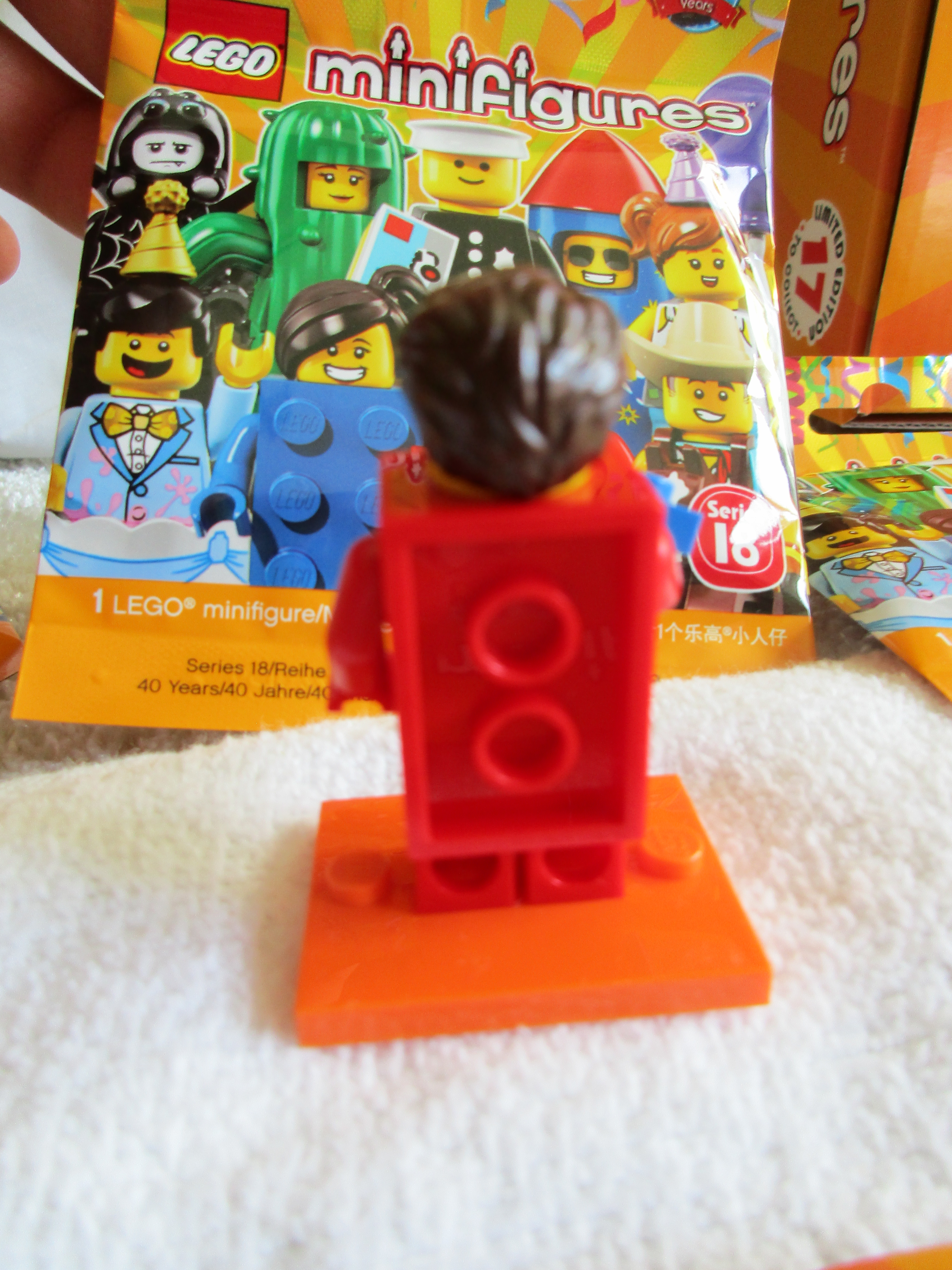 71021bricksuitguy2.jpg