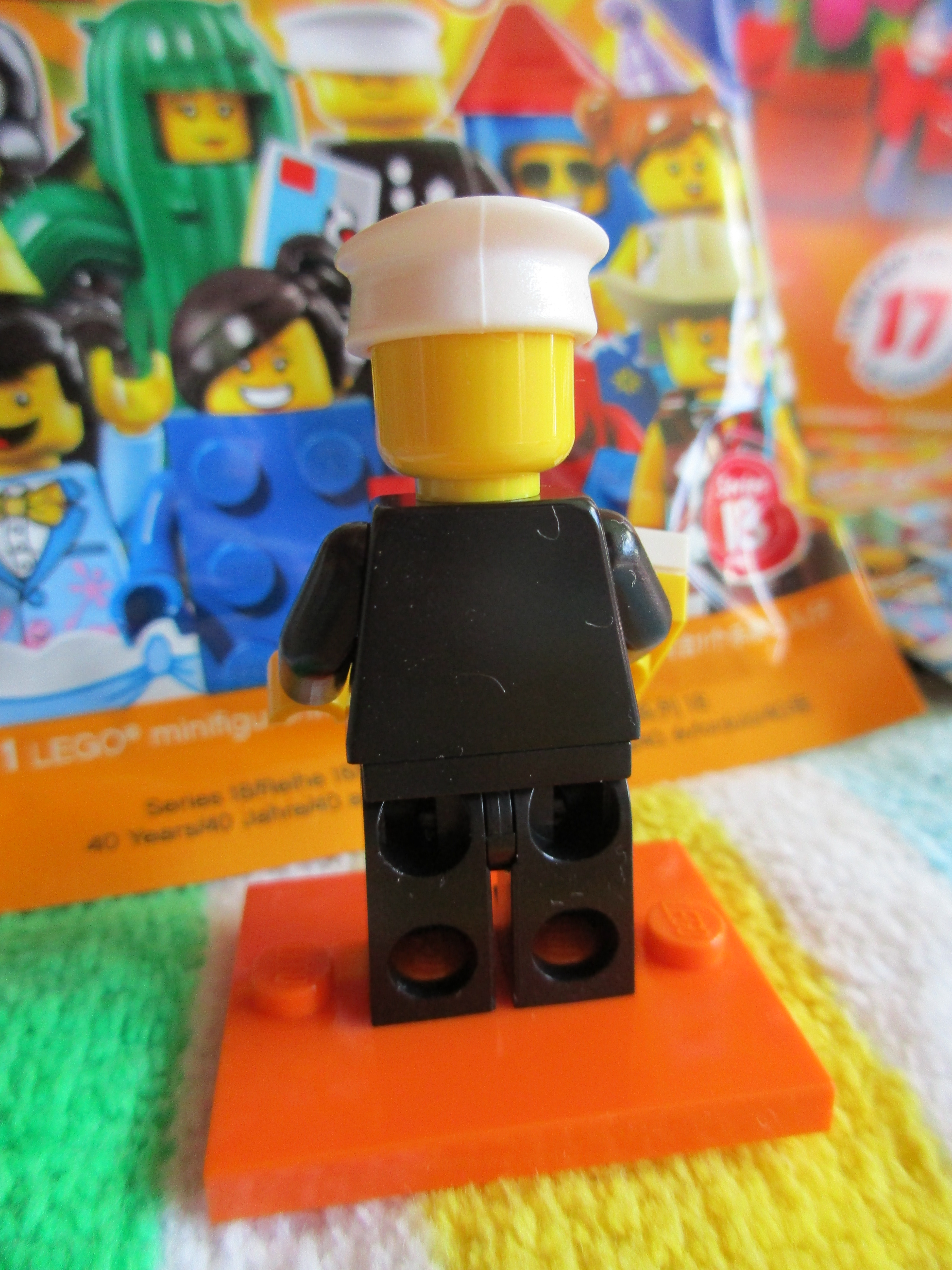 71021classicpoliceofficer3.jpg