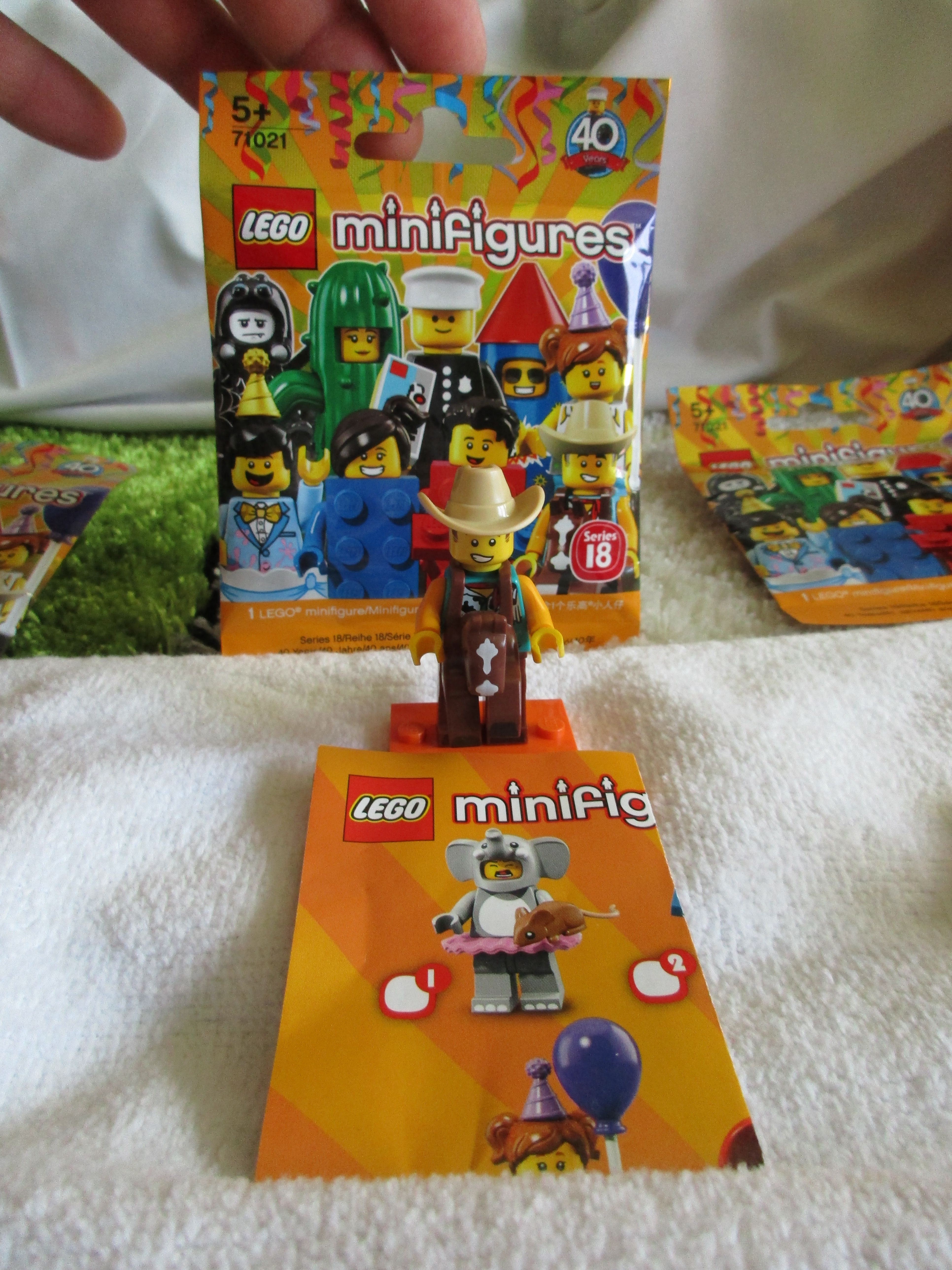 71021cowboycostumeguy.jpg