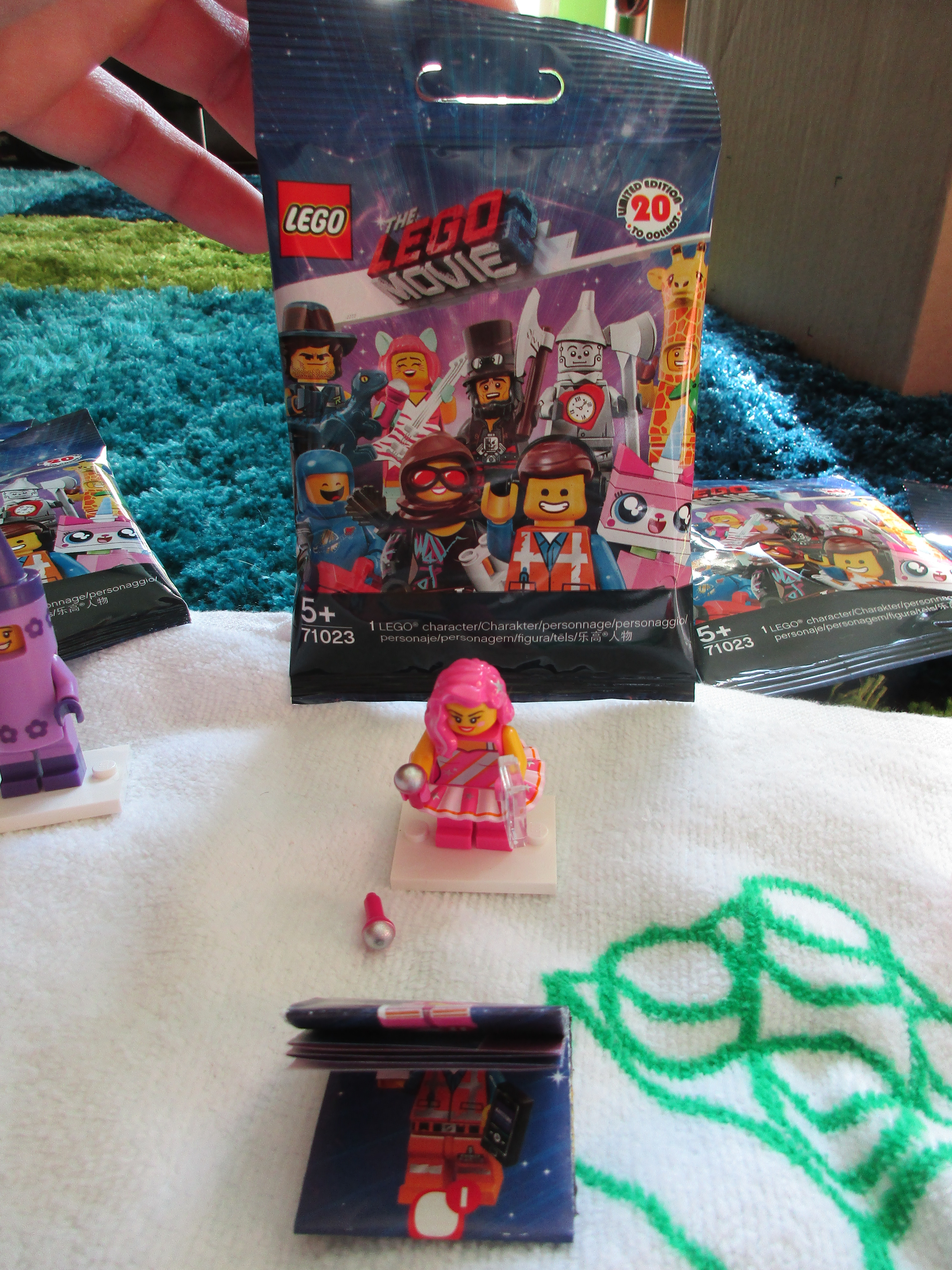 71023candyrapper.jpg