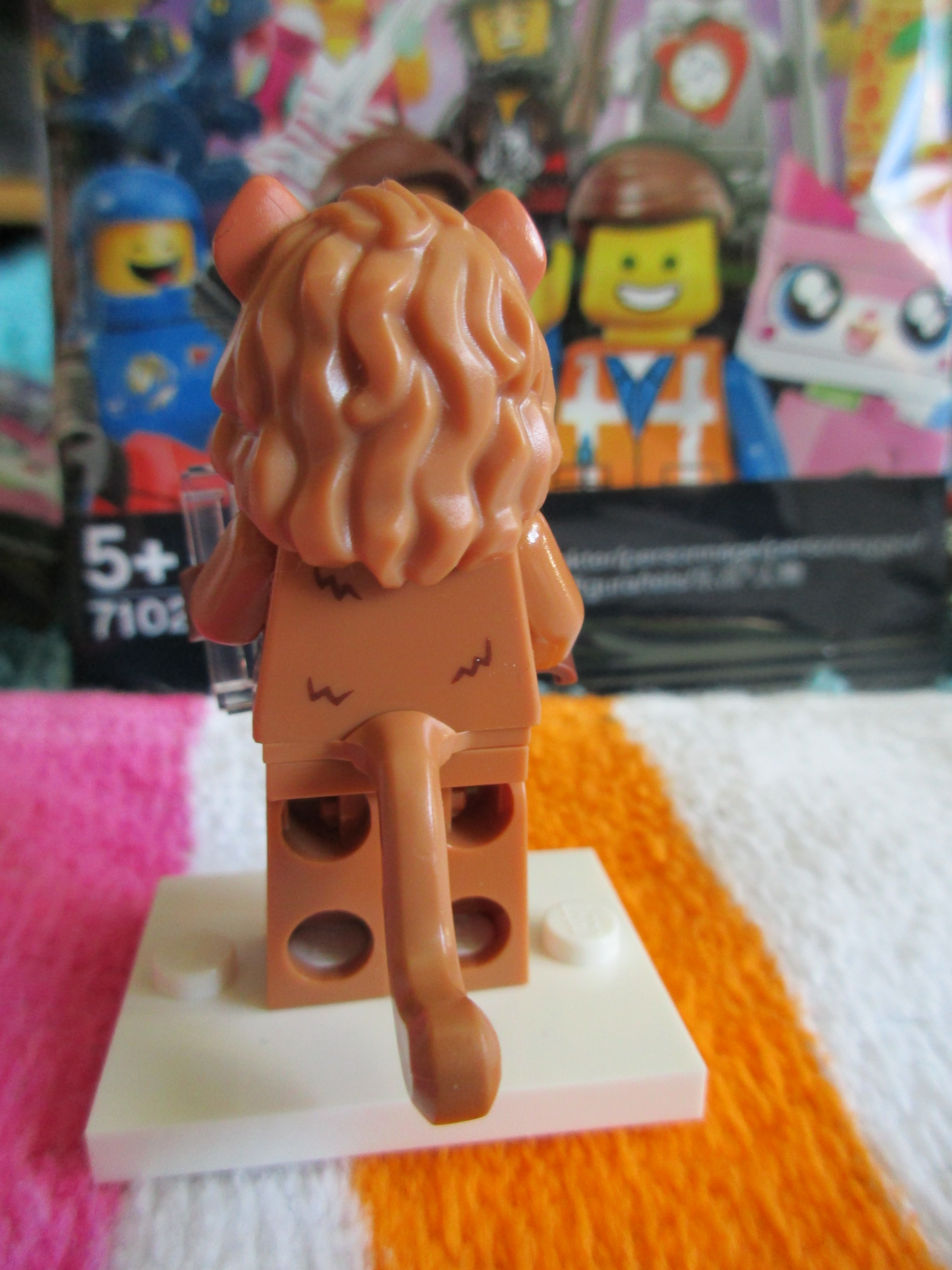 71023cowardlylion2.jpg