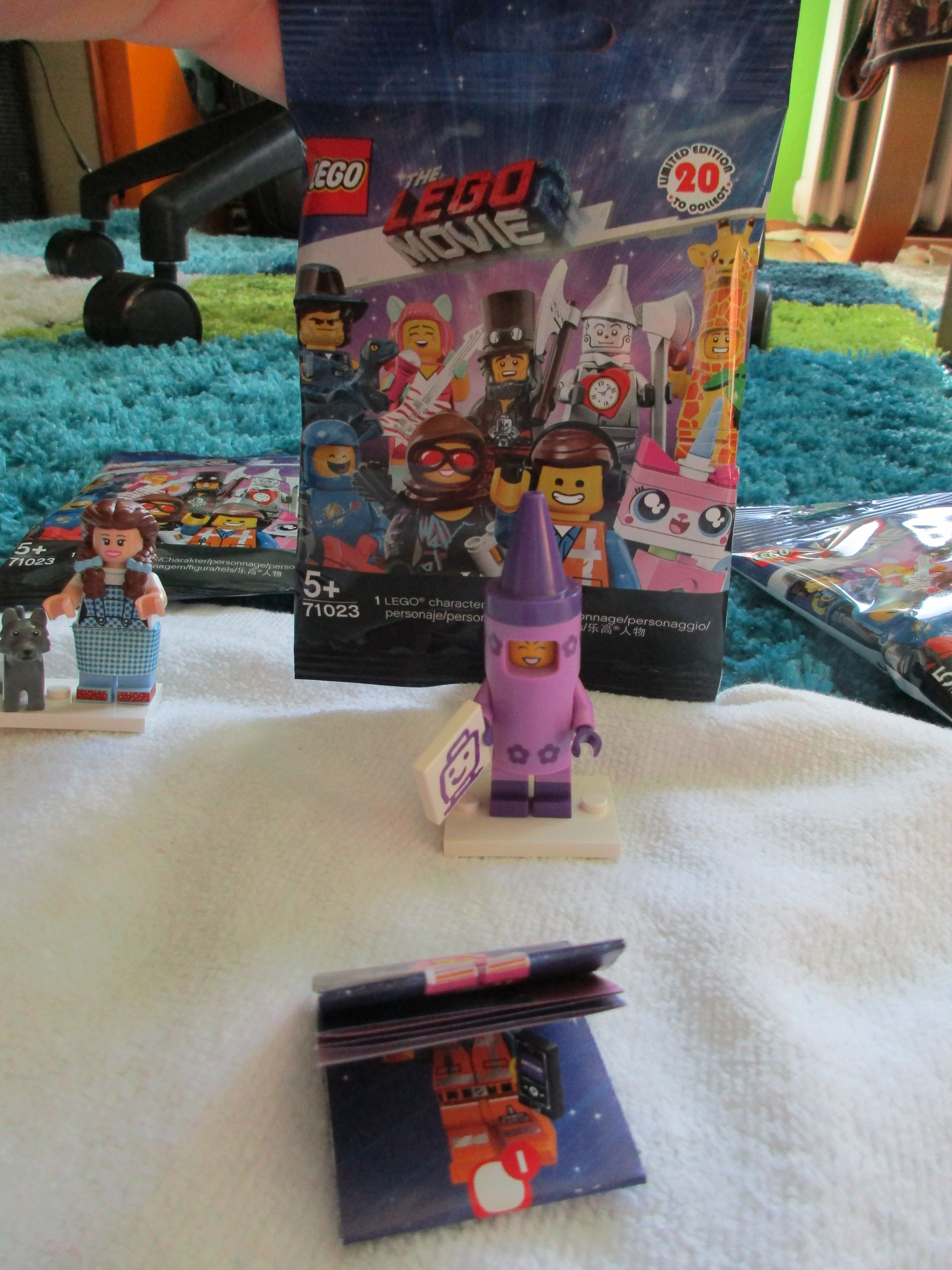 71023crayongirl.jpg