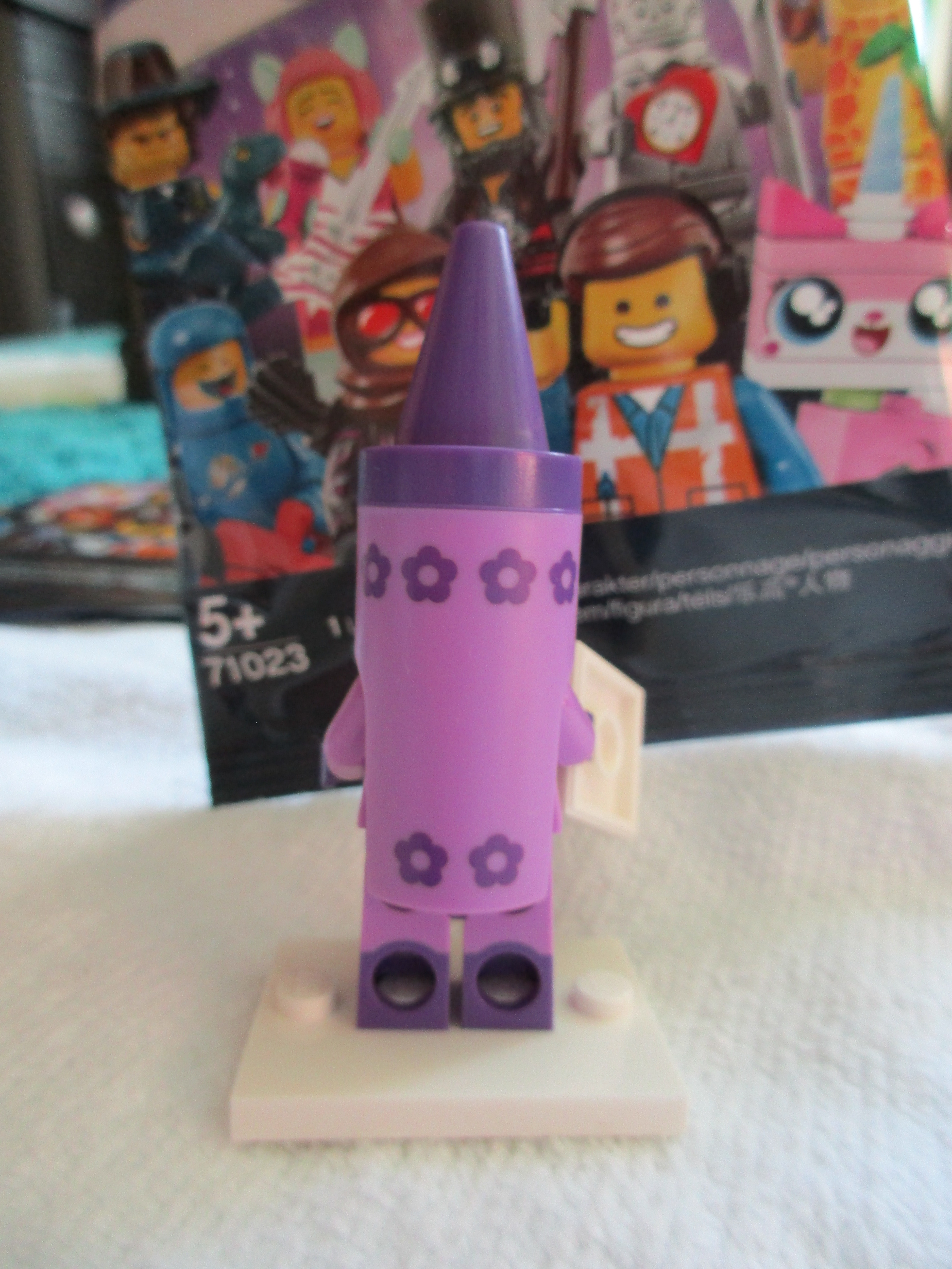 71023crayongirl2.jpg