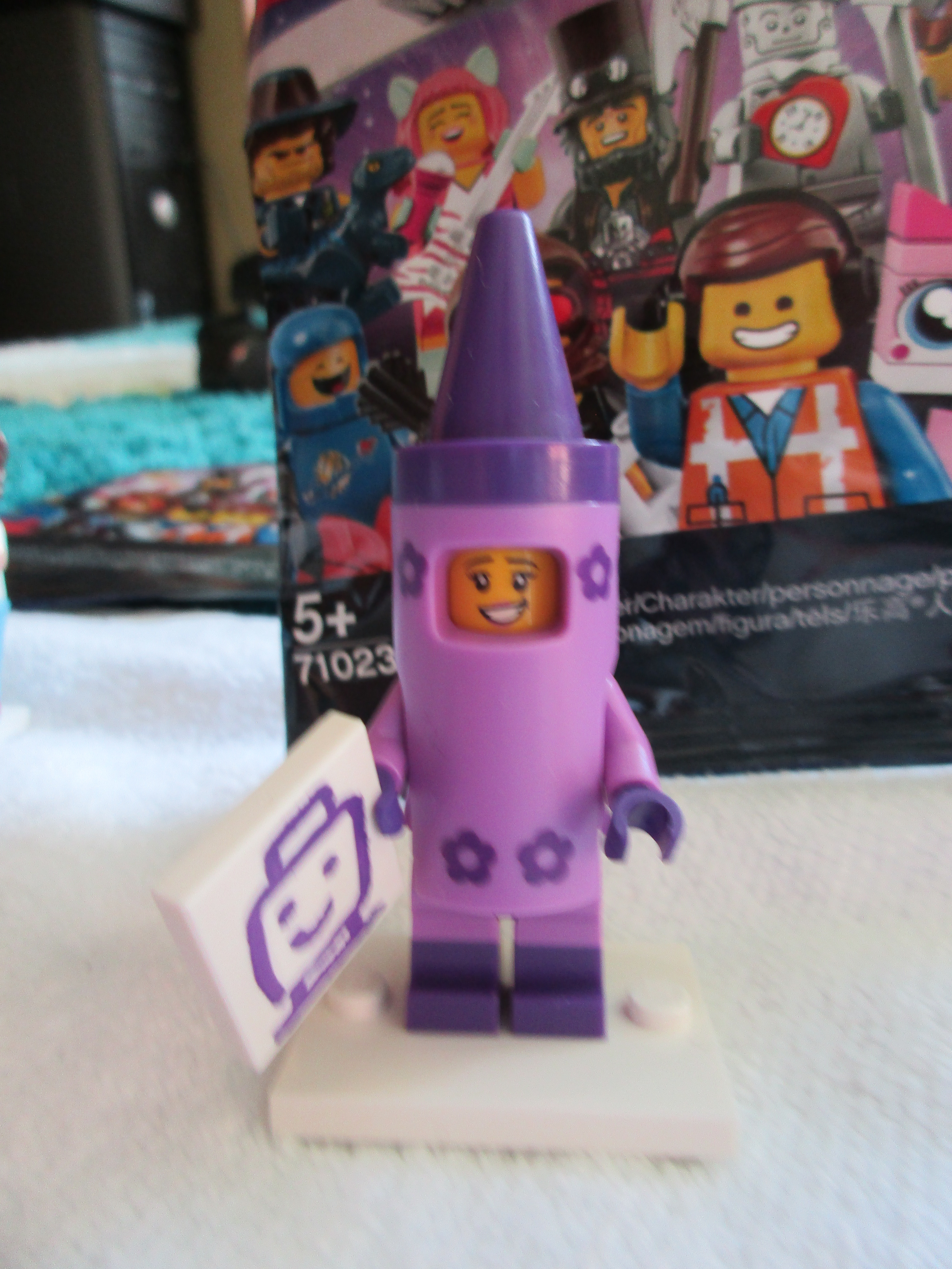 71023crayongirl3.jpg