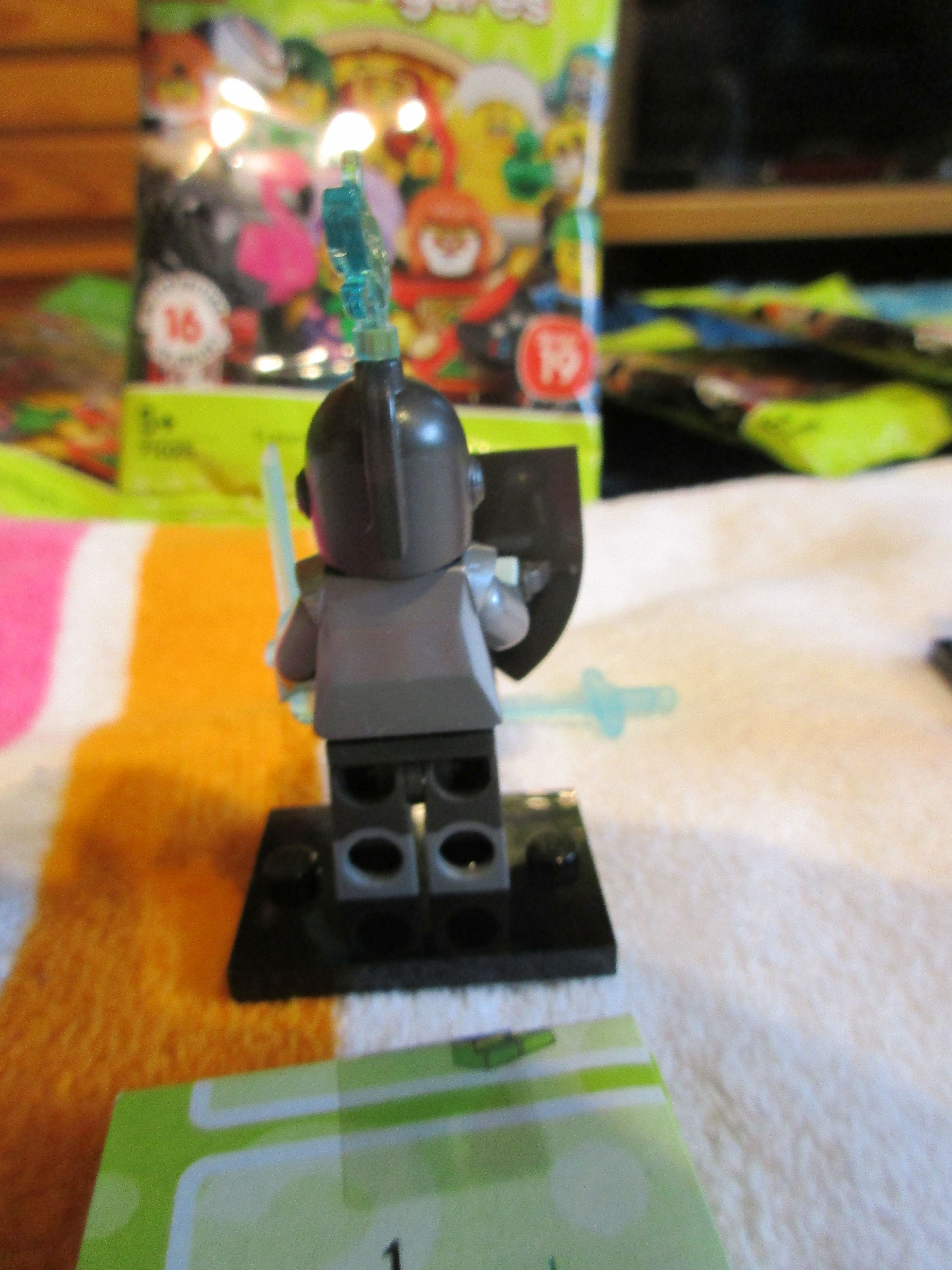 71025frightknight2.jpg