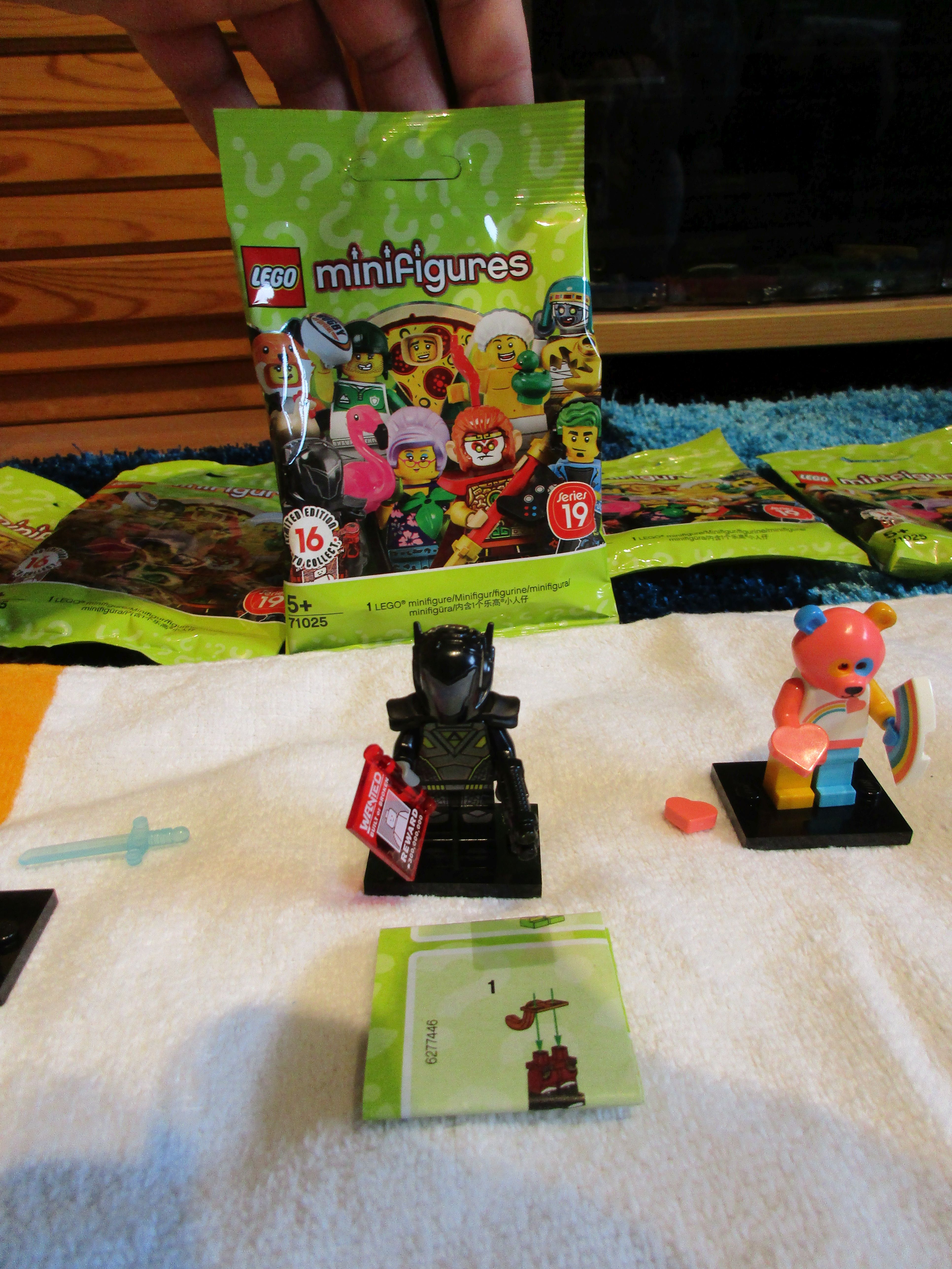 71025galacticbountyhunter.jpg