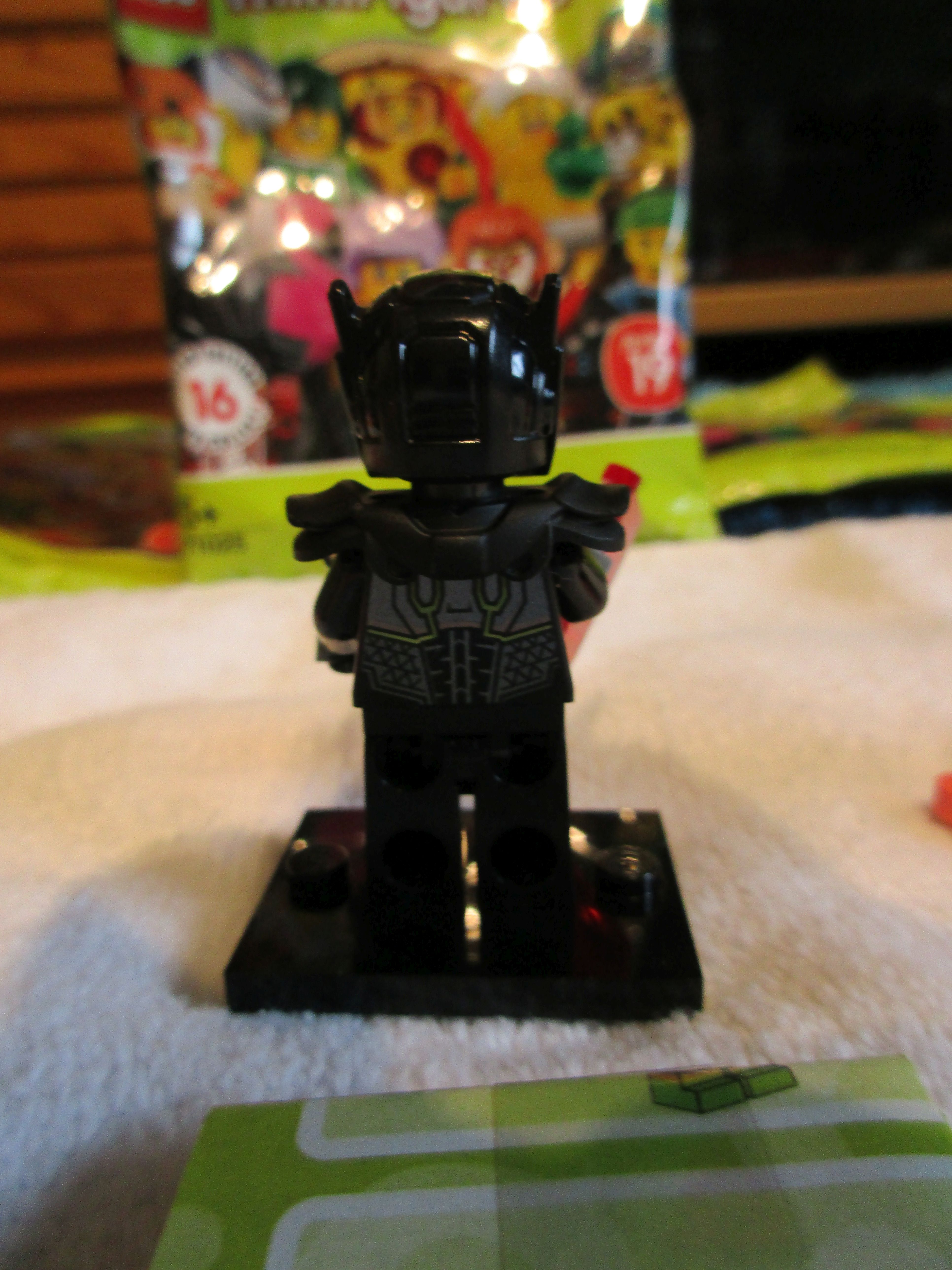 71025galacticbountyhunter2.jpg