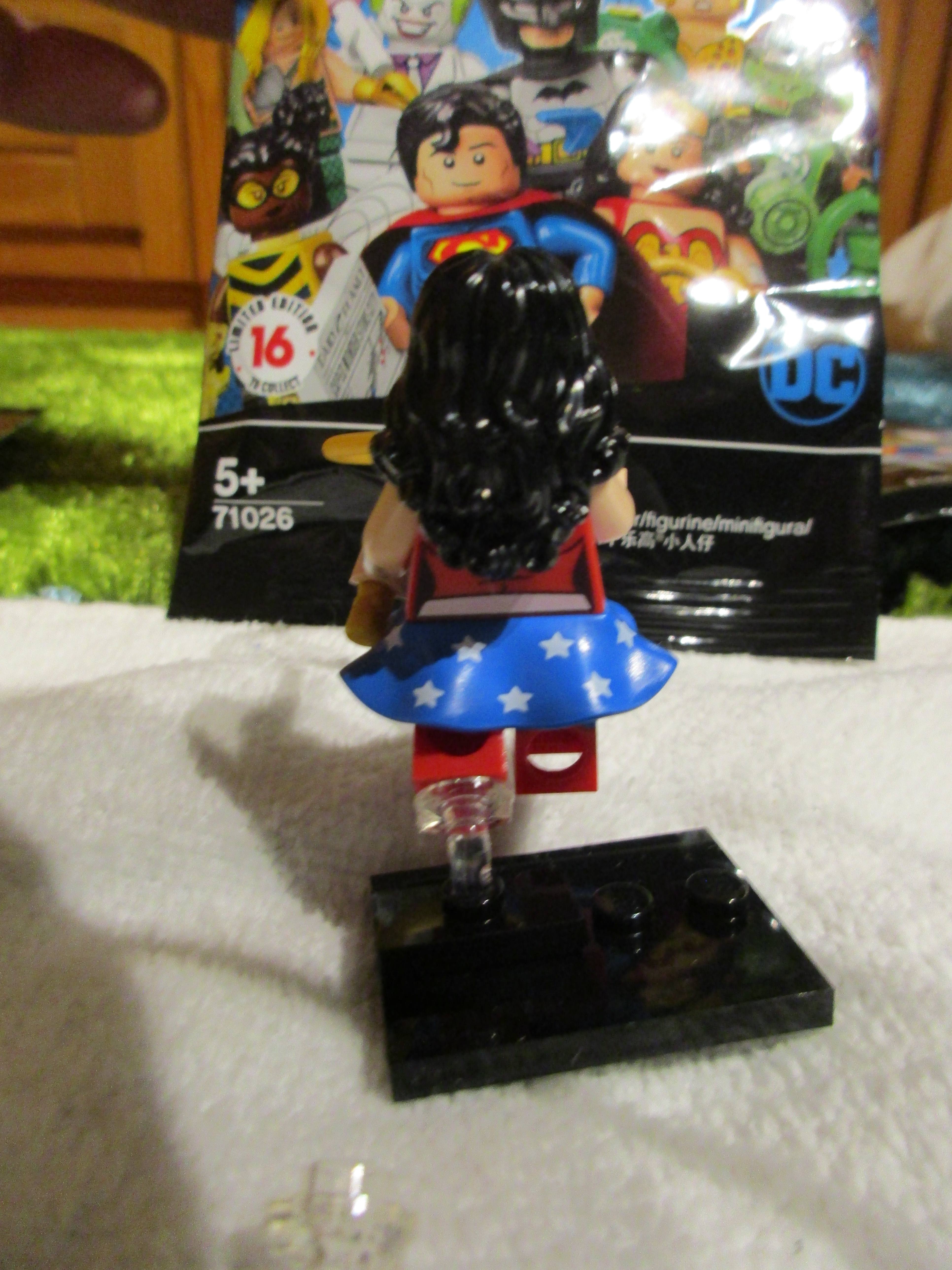 71026wonderwoman2.jpg