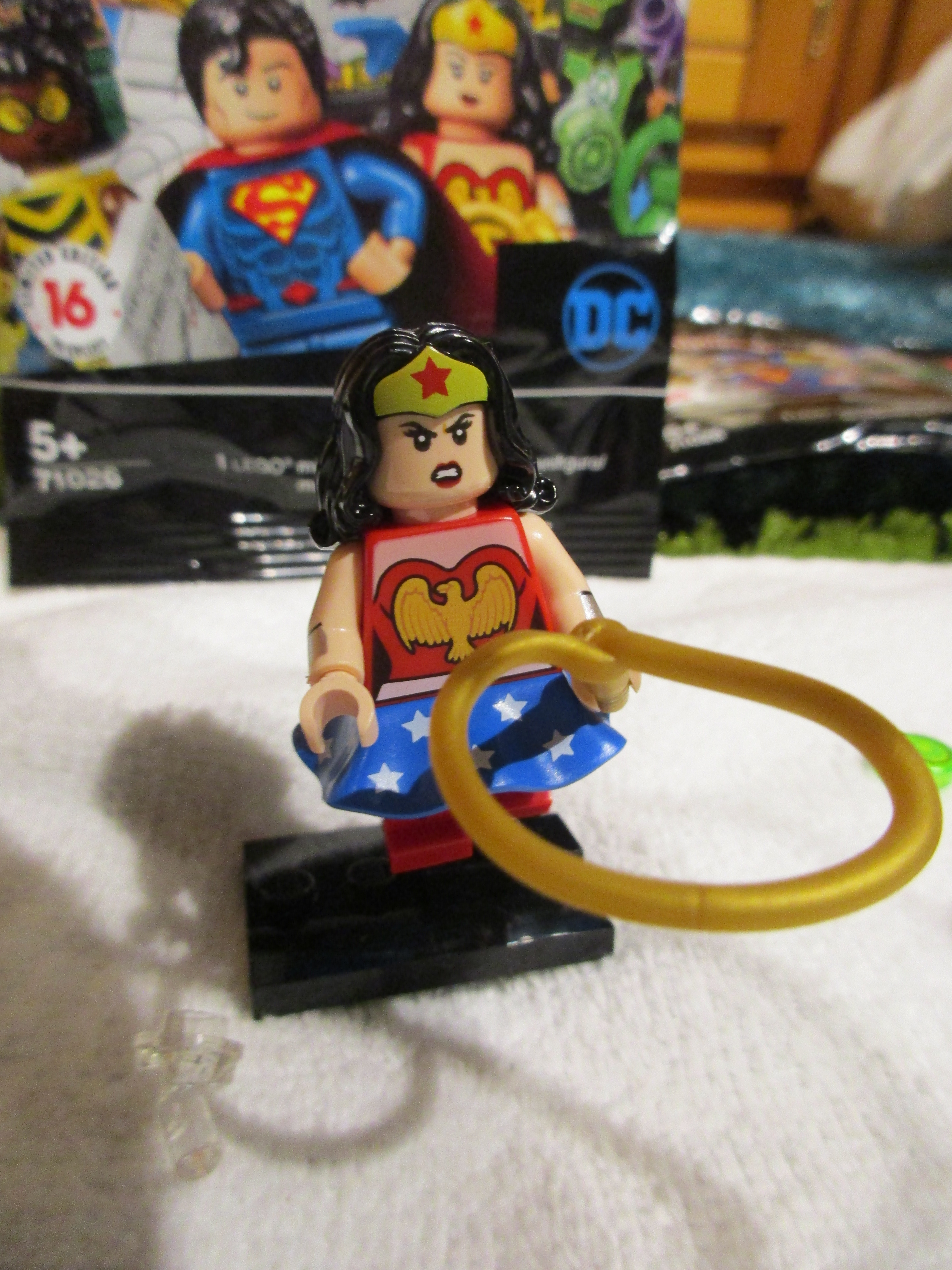 71026wonderwoman3.jpg