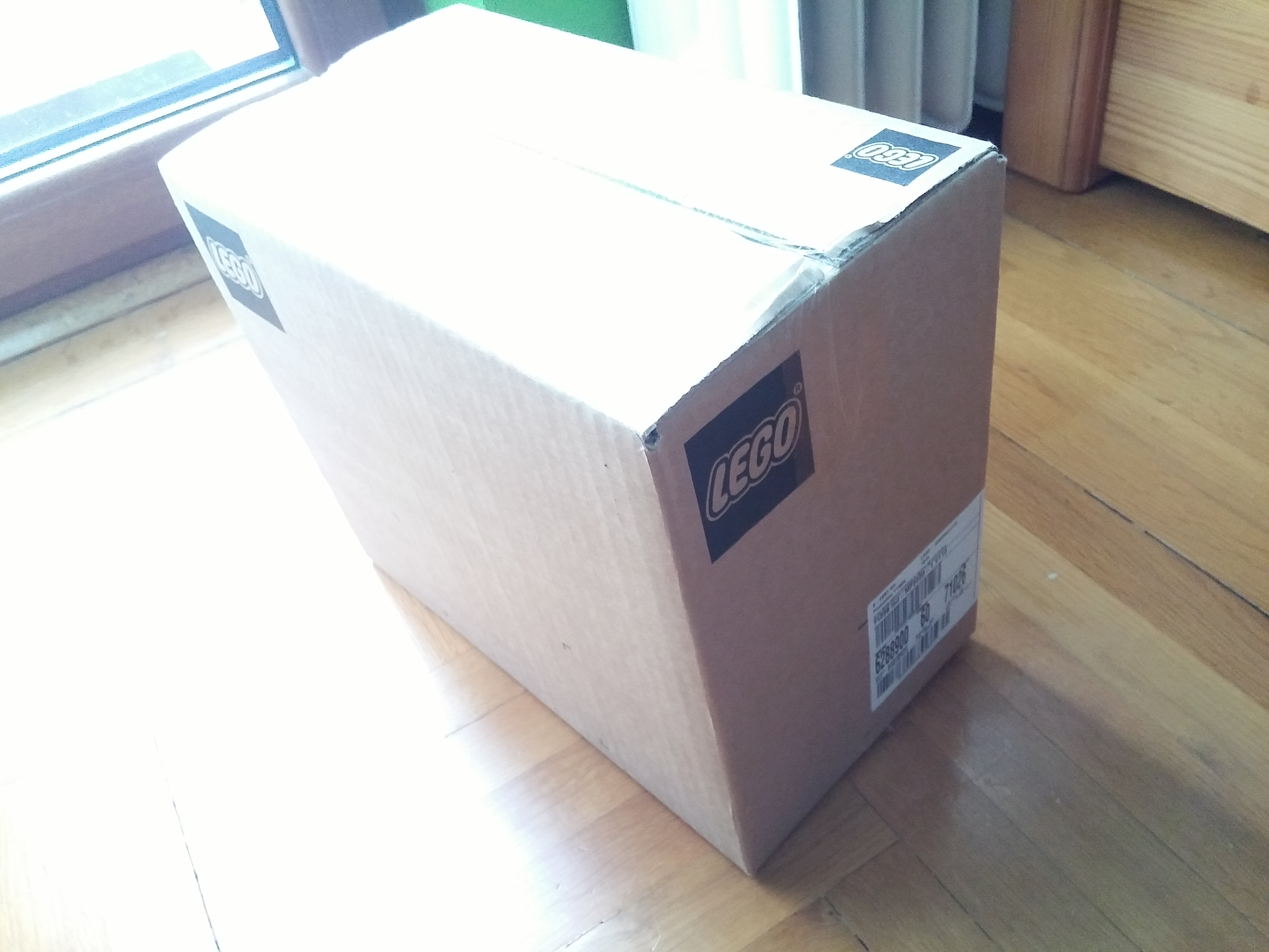 71026box2.jpg
