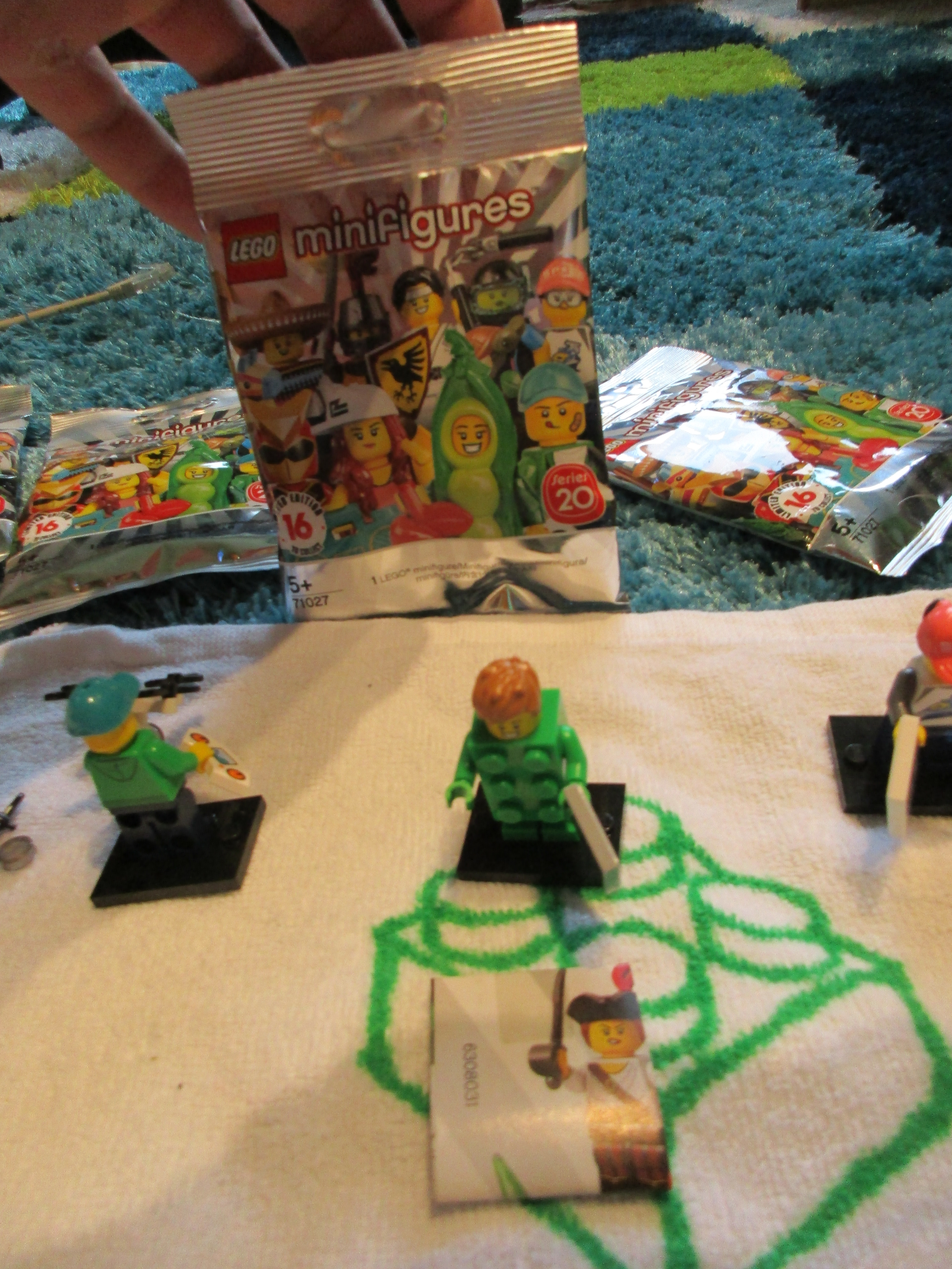 71027brickcostumeguy.jpg