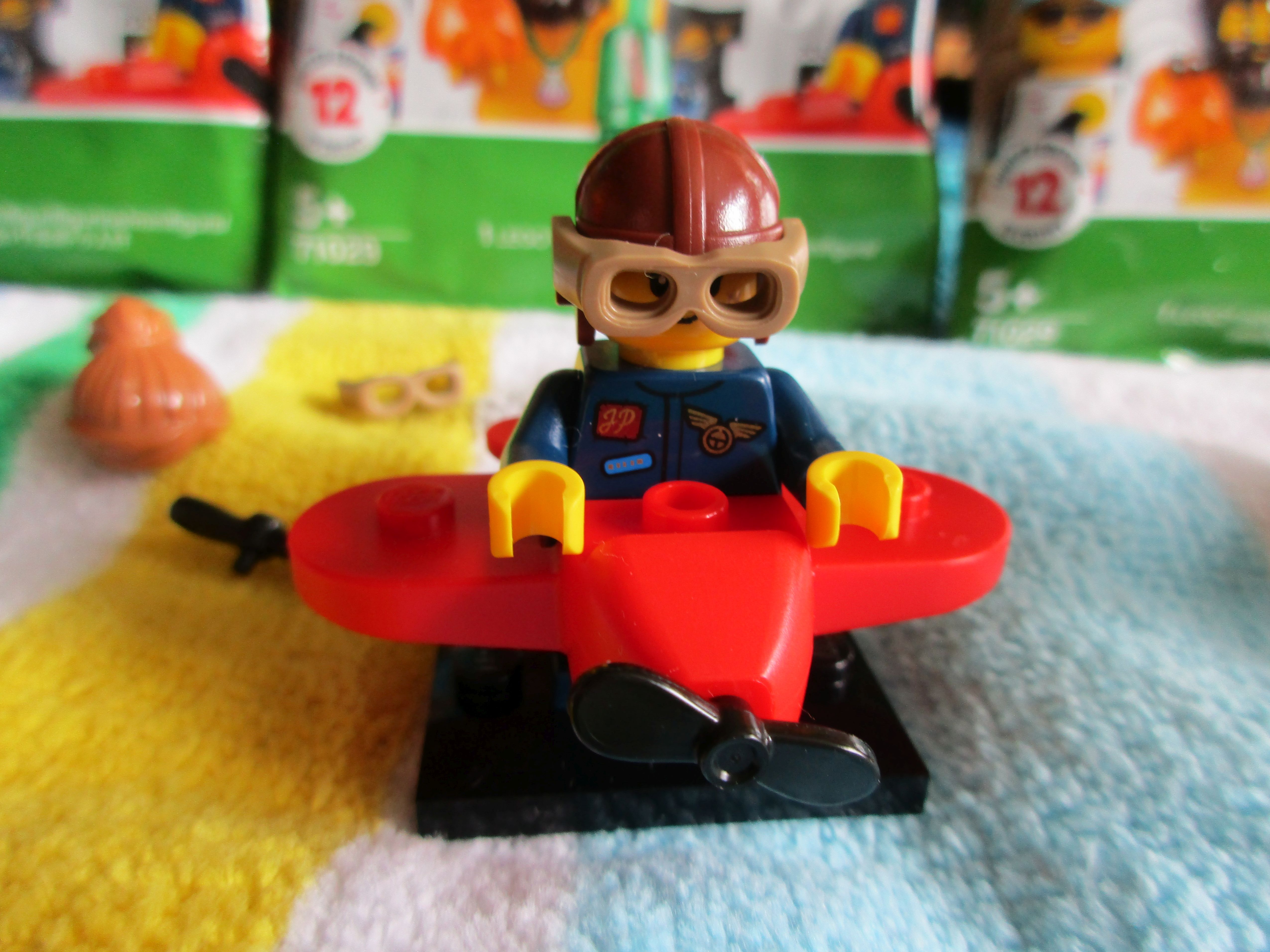 71029airplanegirl5.jpg
