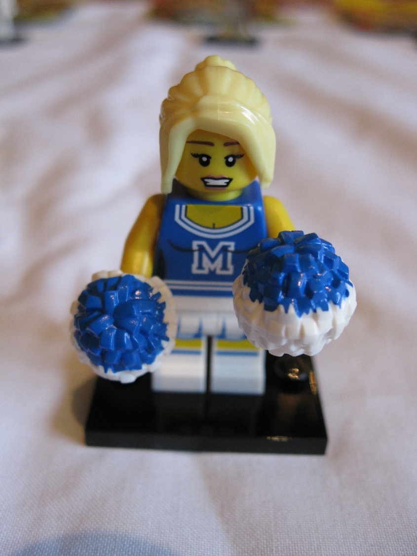 8683cheerleader2.jpg