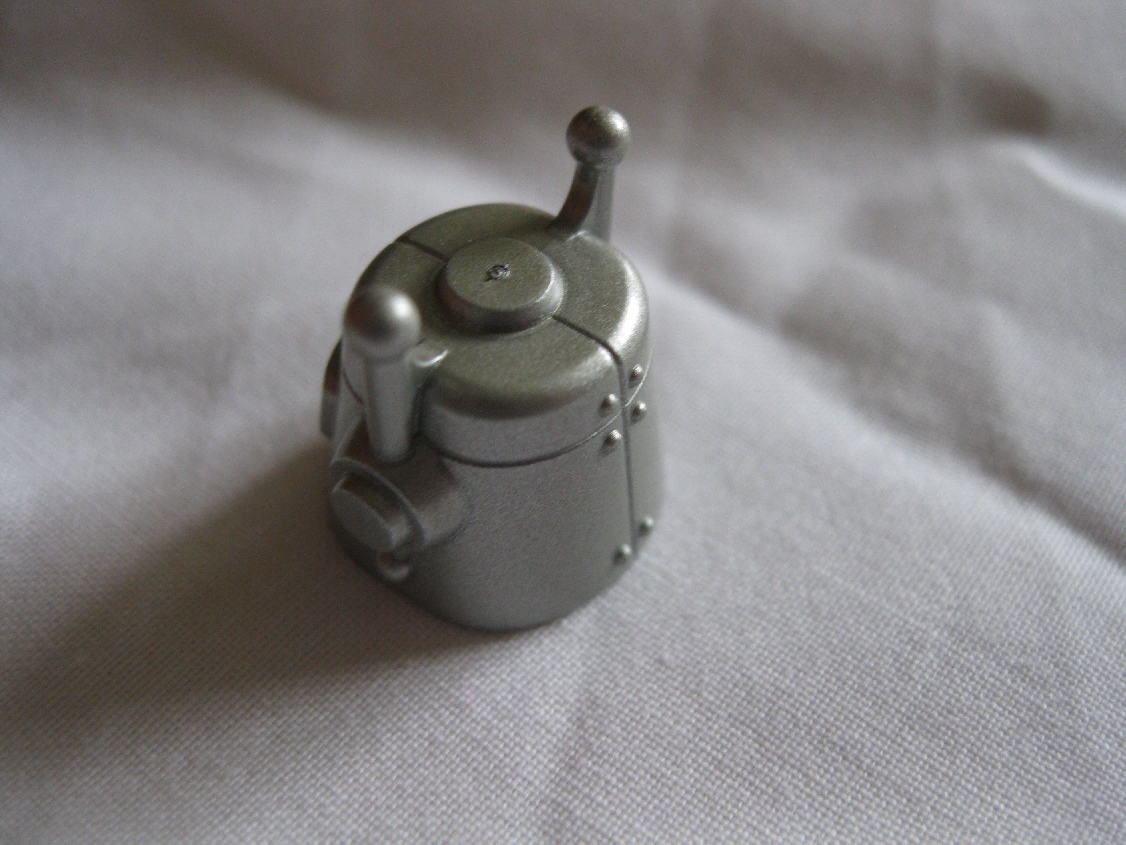 8683robotd.jpg